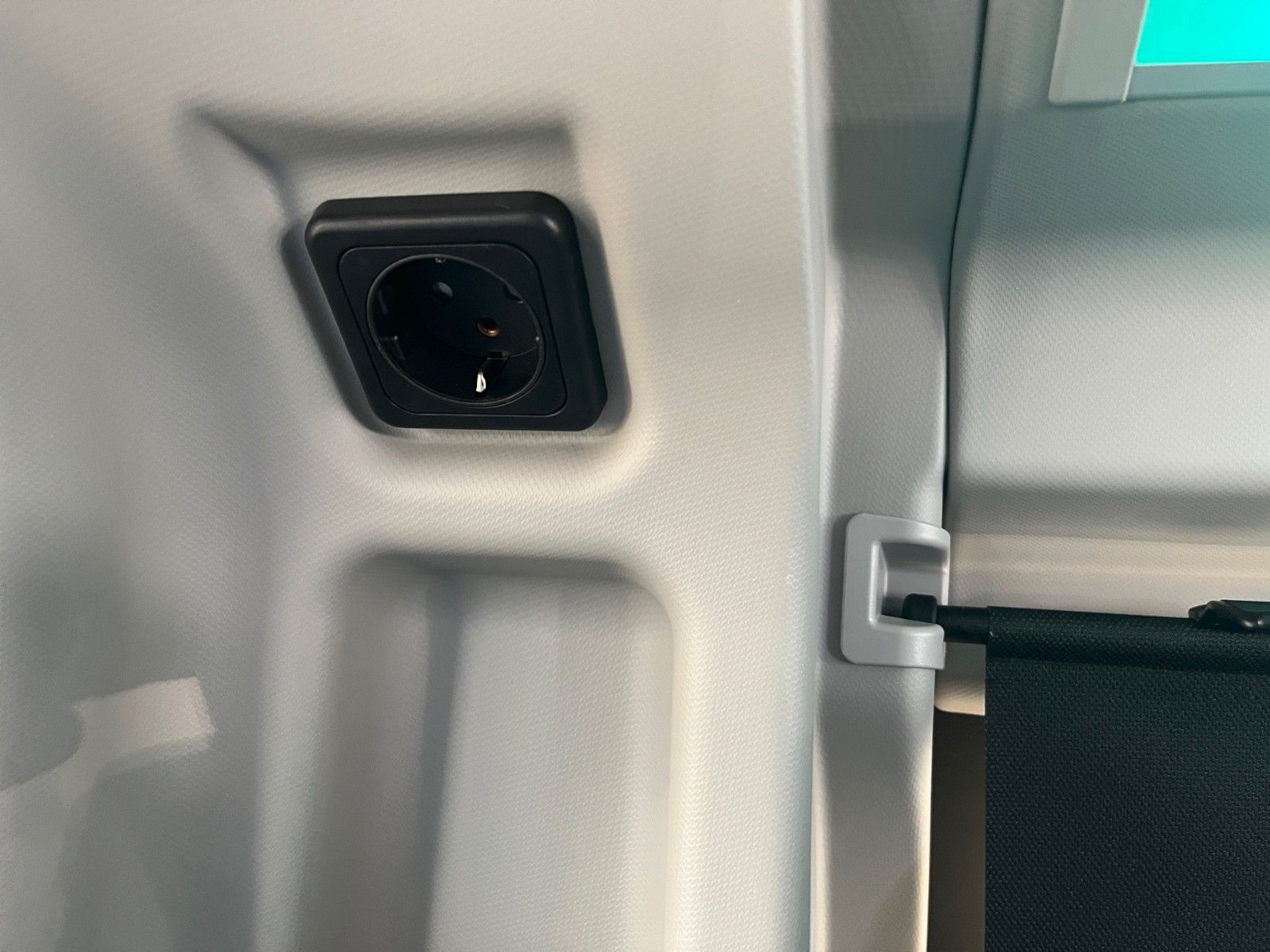 Fahrzeugabbildung Ford Nugget Plus Titanium V710 0,99% Finanzierung!!!