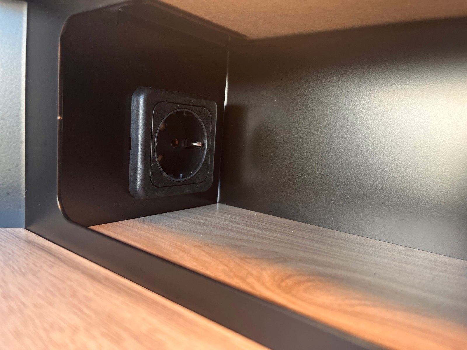 Fahrzeugabbildung Ford Nugget Plus Titanium V710 0,99% Finanzierung!!!