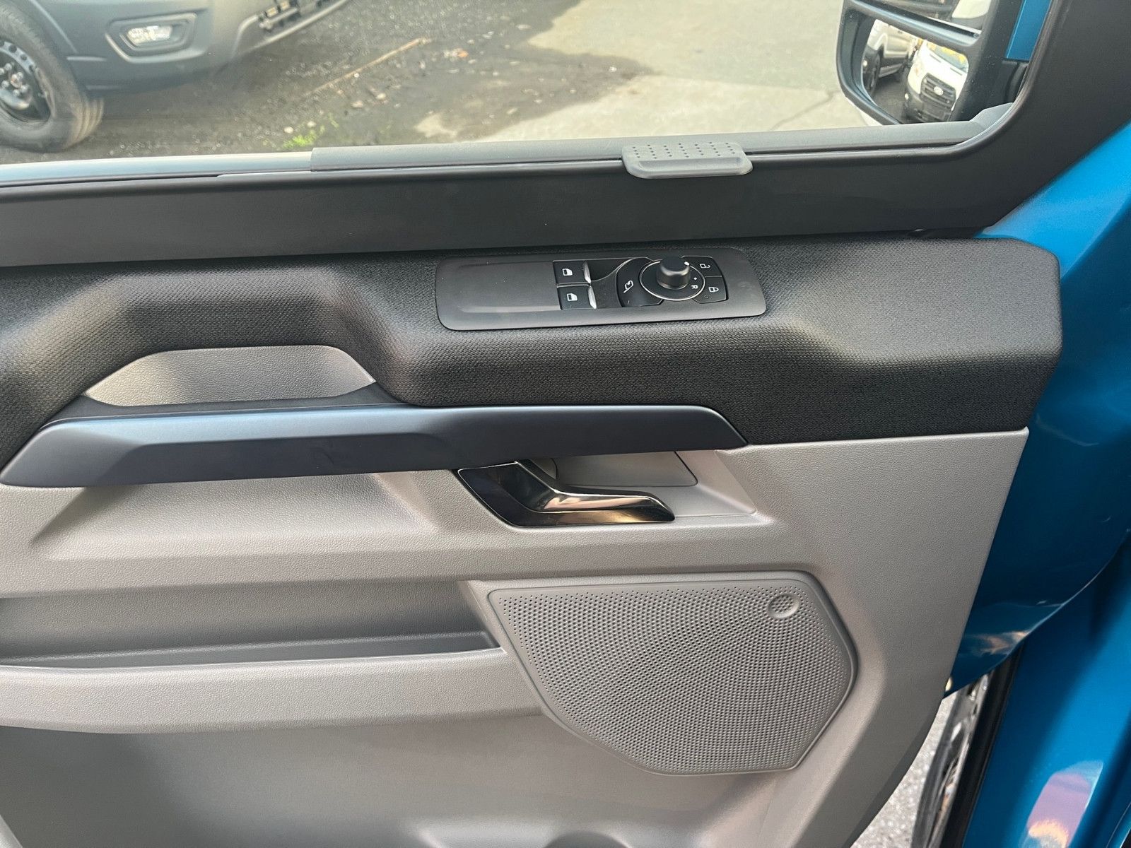 Fahrzeugabbildung Ford Nugget Active AD V710 0,99 % Finanzierung!!!