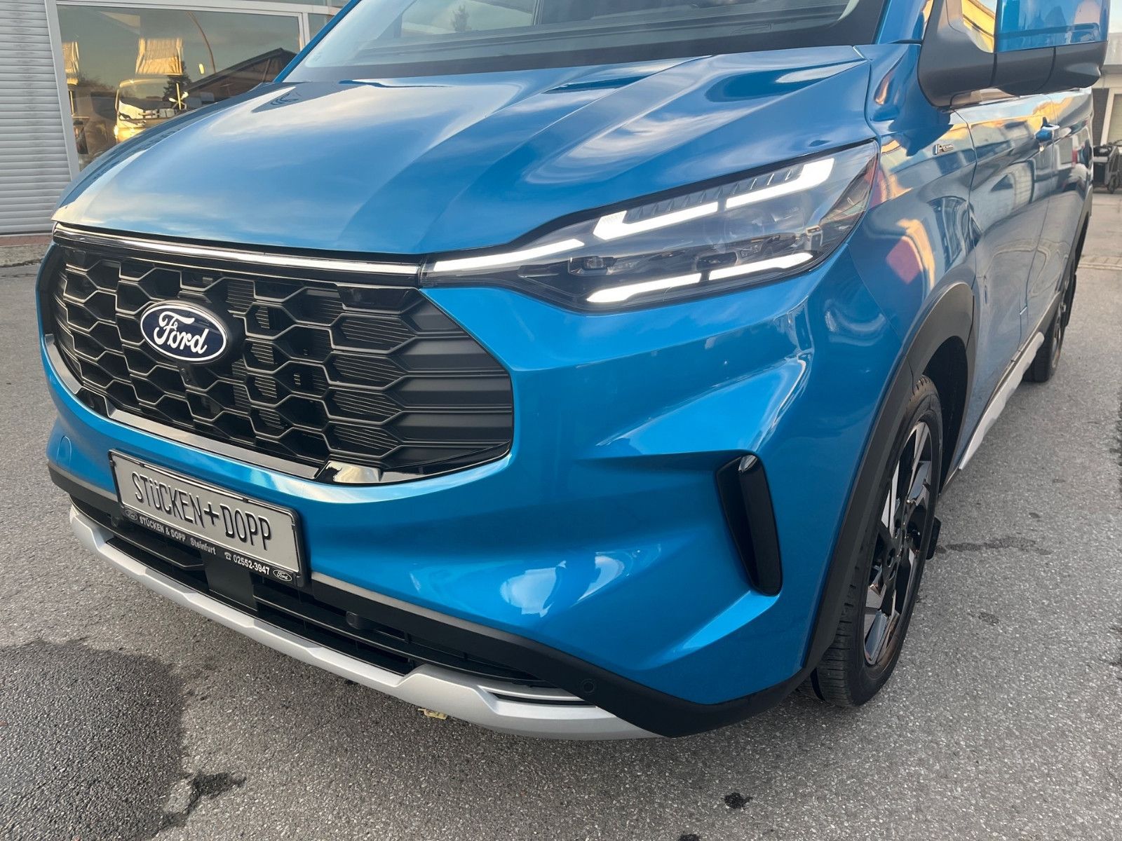 Fahrzeugabbildung Ford Nugget Active AD V710 0,99 % Finanzierung!!!