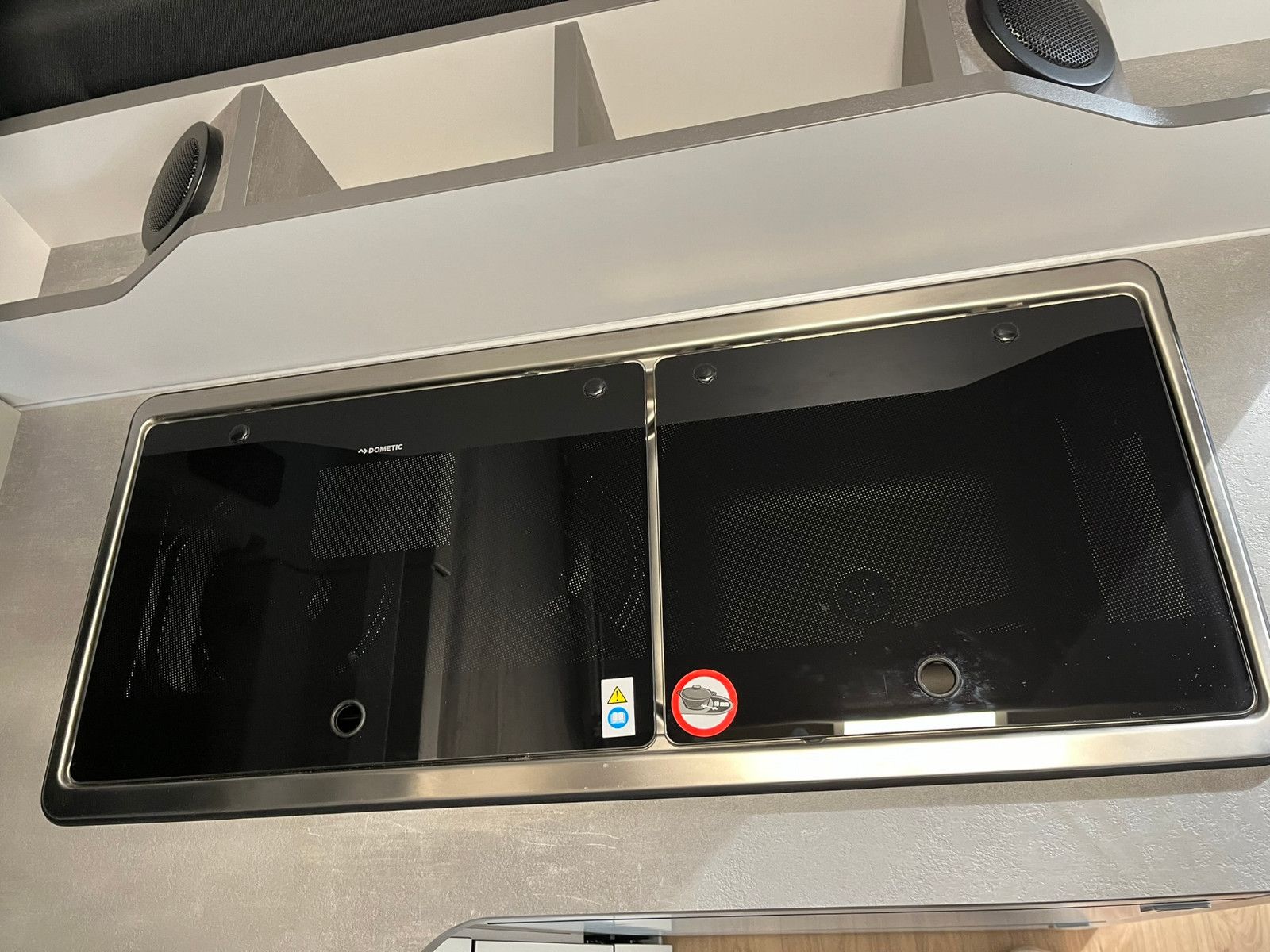 Fahrzeugabbildung Ford Nugget AD Titanium V710 1,99% Finanzierung