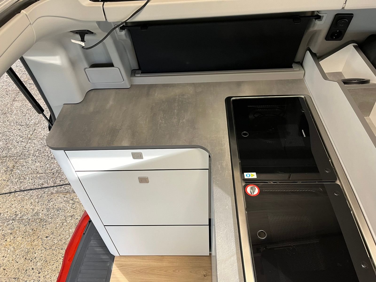 Fahrzeugabbildung Ford Nugget AD Titanium V710 1,99% Finanzierung