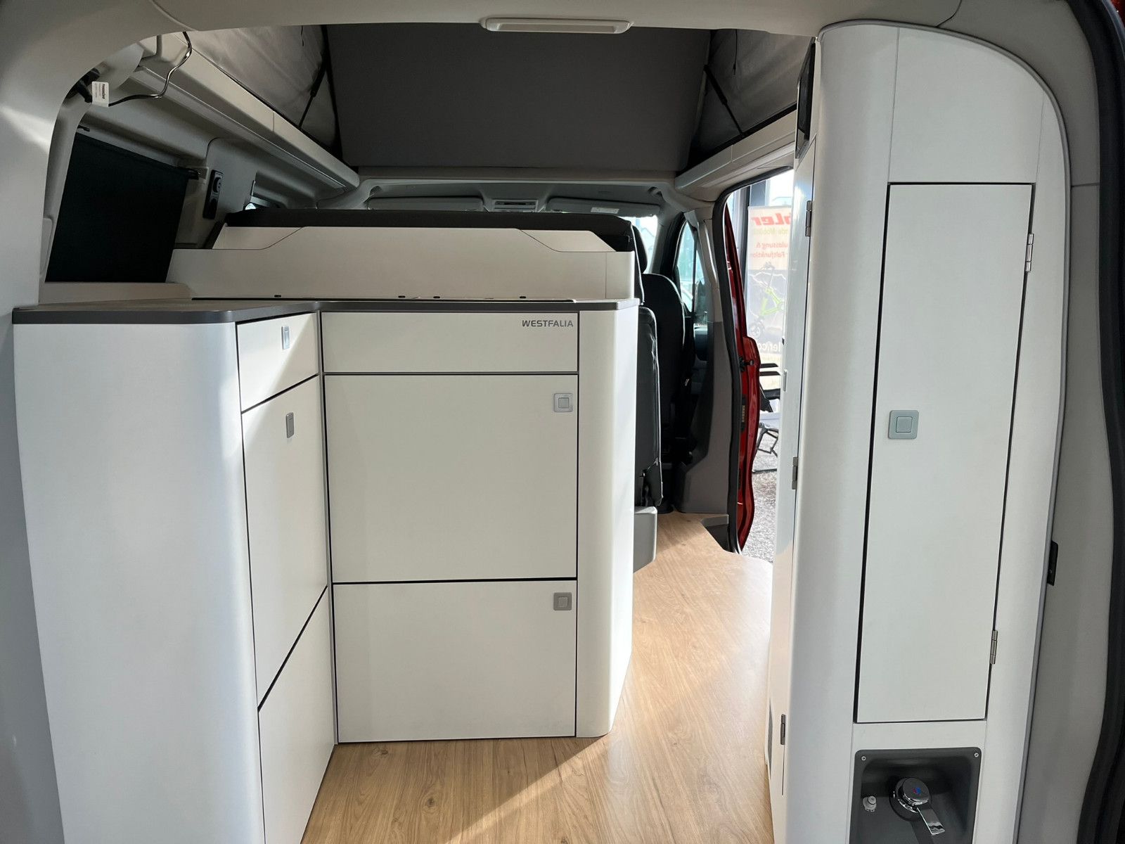 Fahrzeugabbildung Ford Nugget AD Titanium V710 1,99% Finanzierung