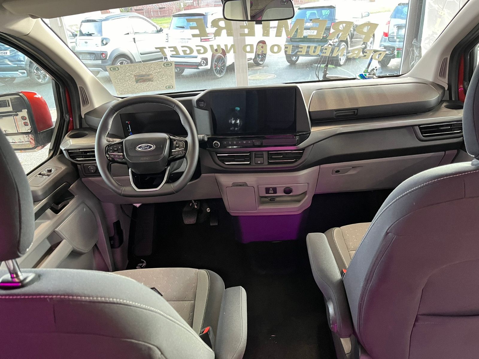 Fahrzeugabbildung Ford Nugget AD Titanium V710 1,99% Finanzierung