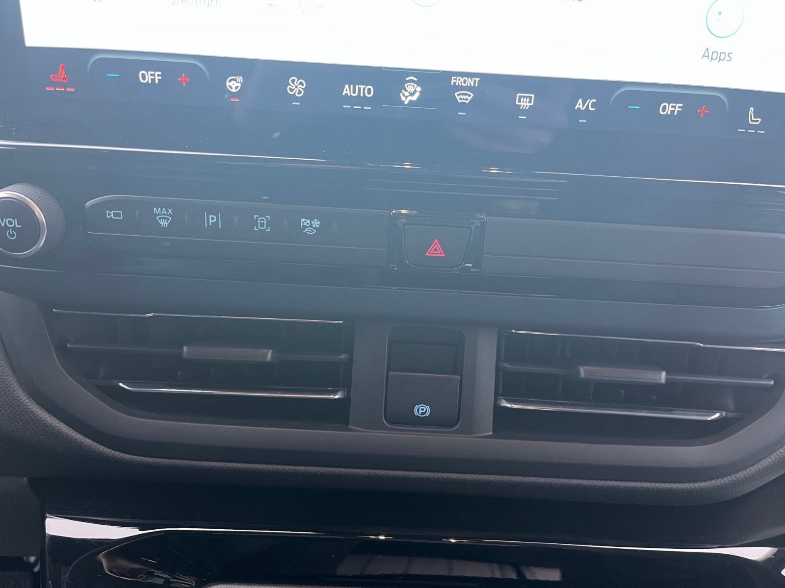 Fahrzeugabbildung Ford Nugget Plus Active 0,99% Finanzierung!!!