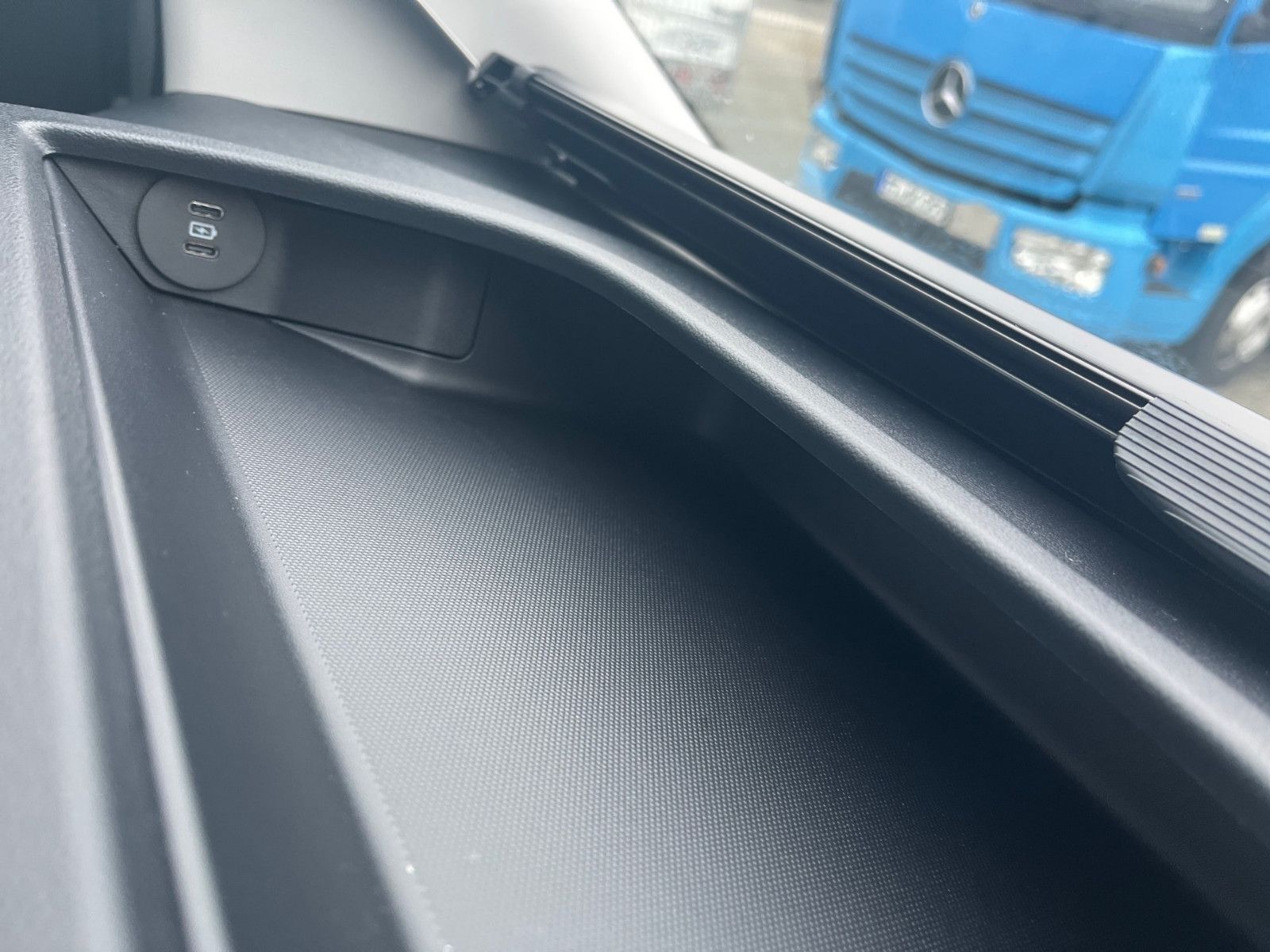 Fahrzeugabbildung Ford Nugget Plus Active 0,99% Finanzierung!!!