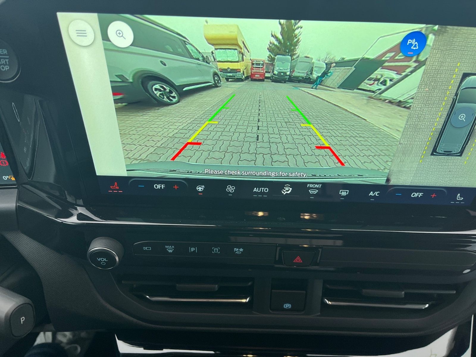 Fahrzeugabbildung Ford Nugget Plus Active 0,99% Finanzierung!!!