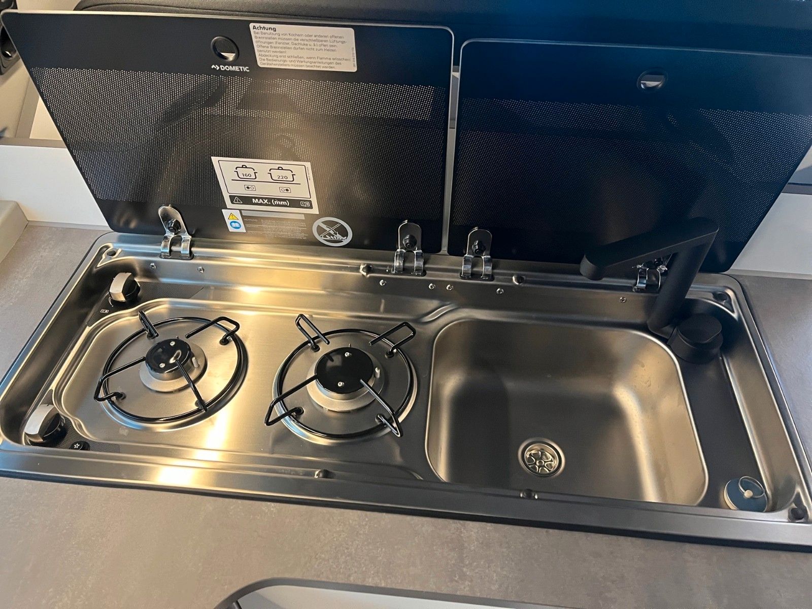 Fahrzeugabbildung Ford Nugget Plus Titanium 0,99% Finanzierung!!!