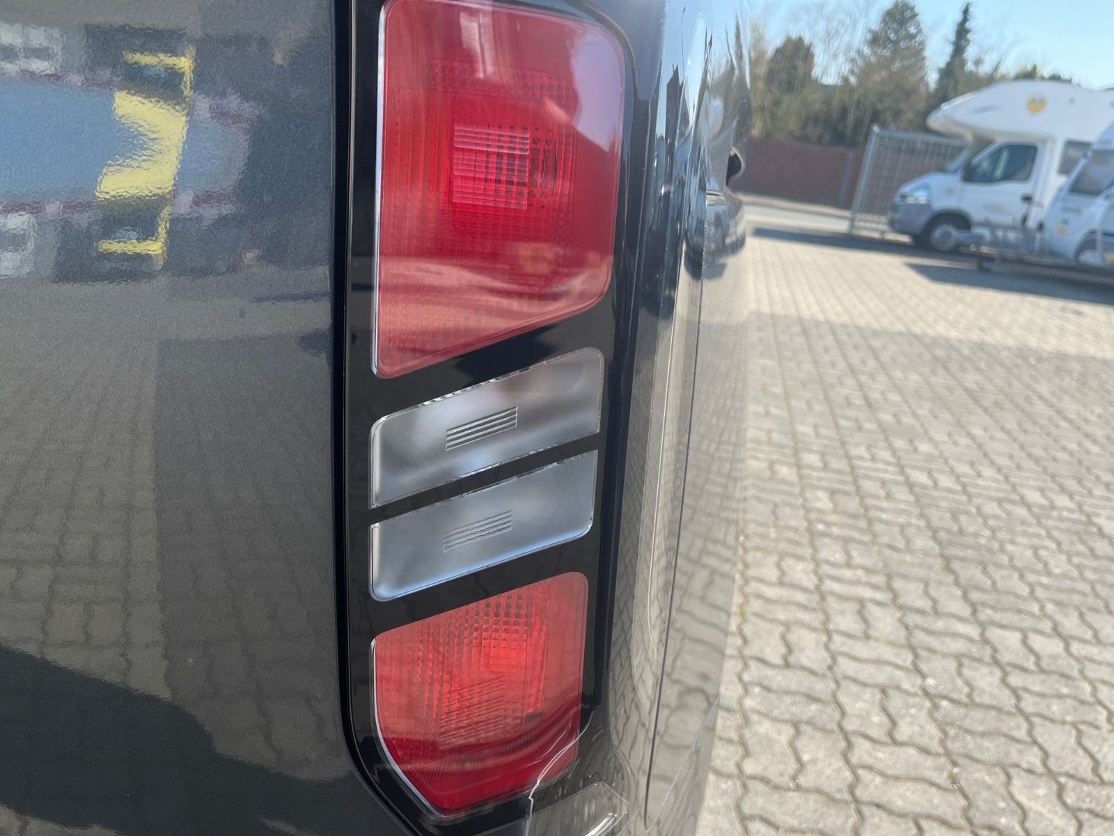 Fahrzeugabbildung Ford Nugget Titanium 0,99% Finanzierung