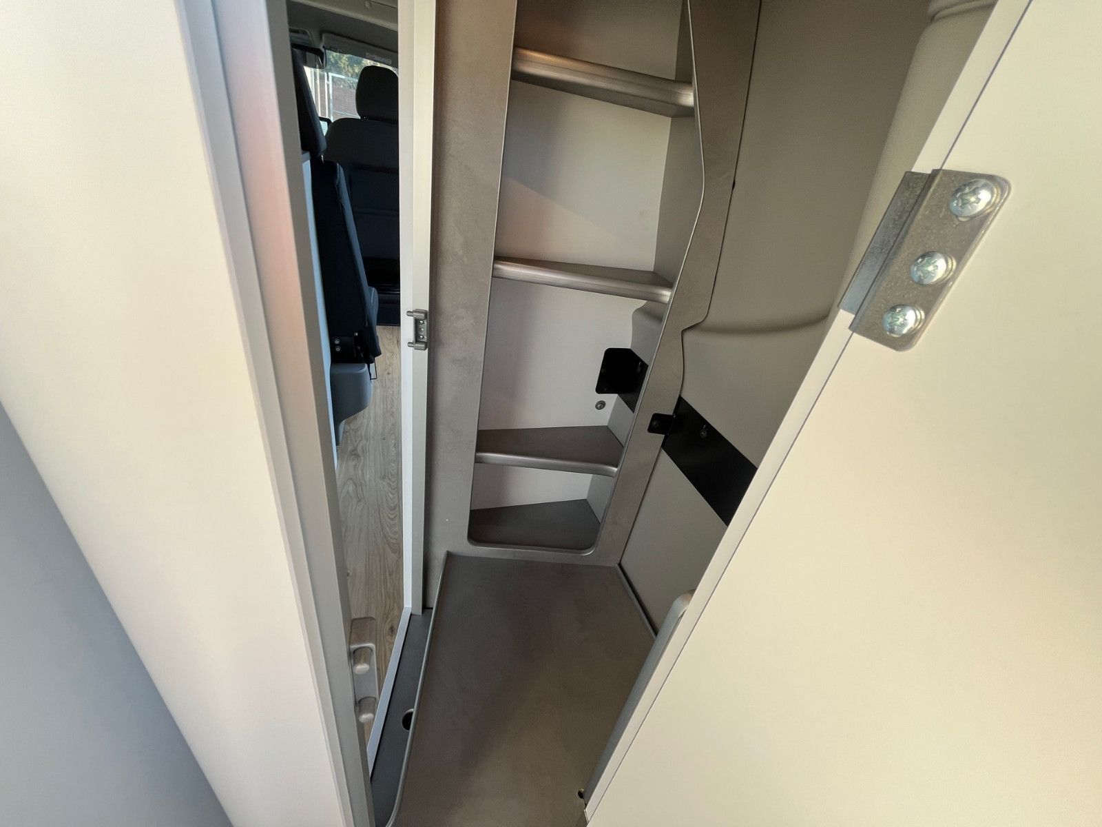 Fahrzeugabbildung Ford Nugget Titanium 1,99% Finanzierung