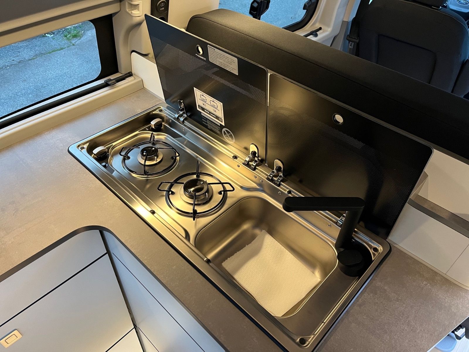 Fahrzeugabbildung Ford Nugget Titanium AD V710