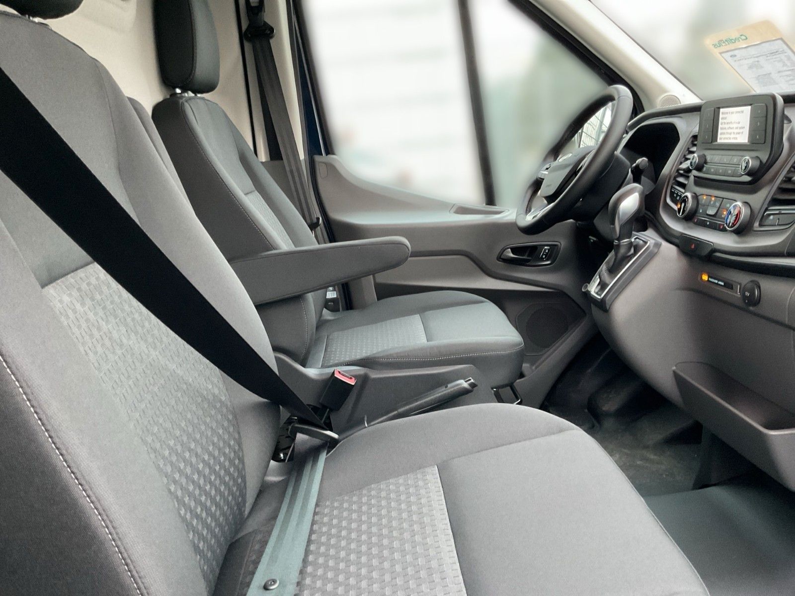 Fahrzeugabbildung Ford Transit Trend L3H3 Beifahrer Einzelsitz