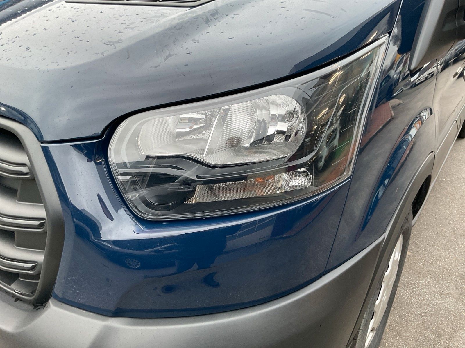 Fahrzeugabbildung Ford Transit Trend L3H3 Beifahrer Einzelsitz