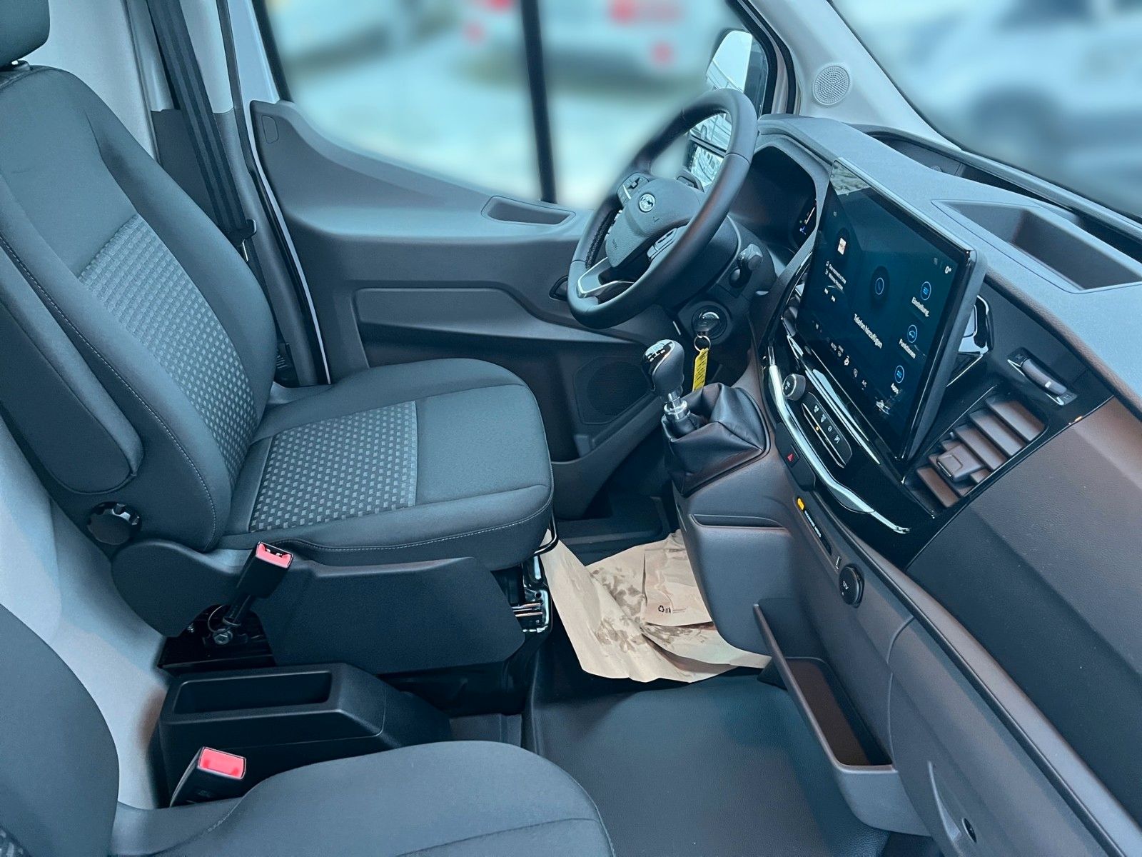 Fahrzeugabbildung Ford Transit Trend L2H3 Beifahrer Einzelsitz