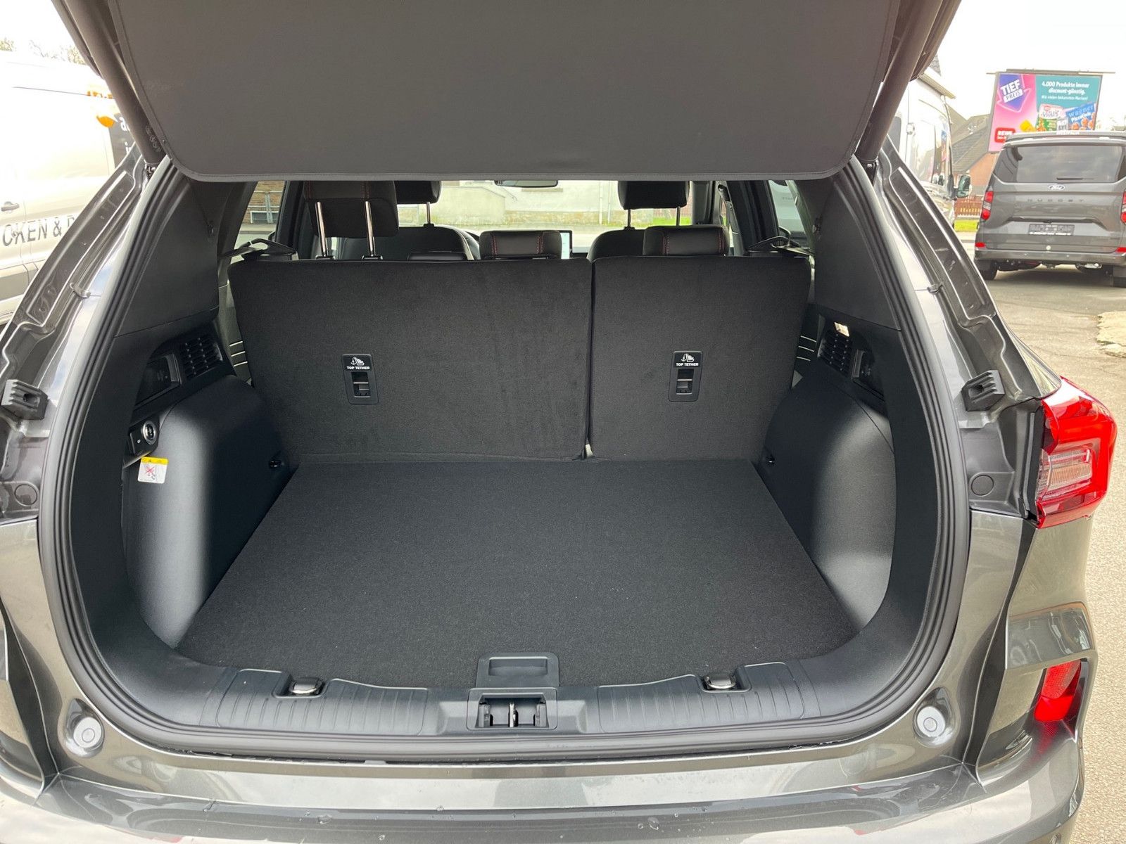 Fahrzeugabbildung Ford Kuga Plug-In Hybrid ST-Line X+Matrix-LED+el.AHK+