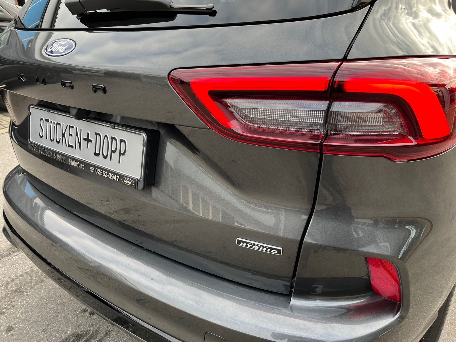 Fahrzeugabbildung Ford Kuga Plug-In Hybrid ST-Line X+Matrix-LED+el.AHK+