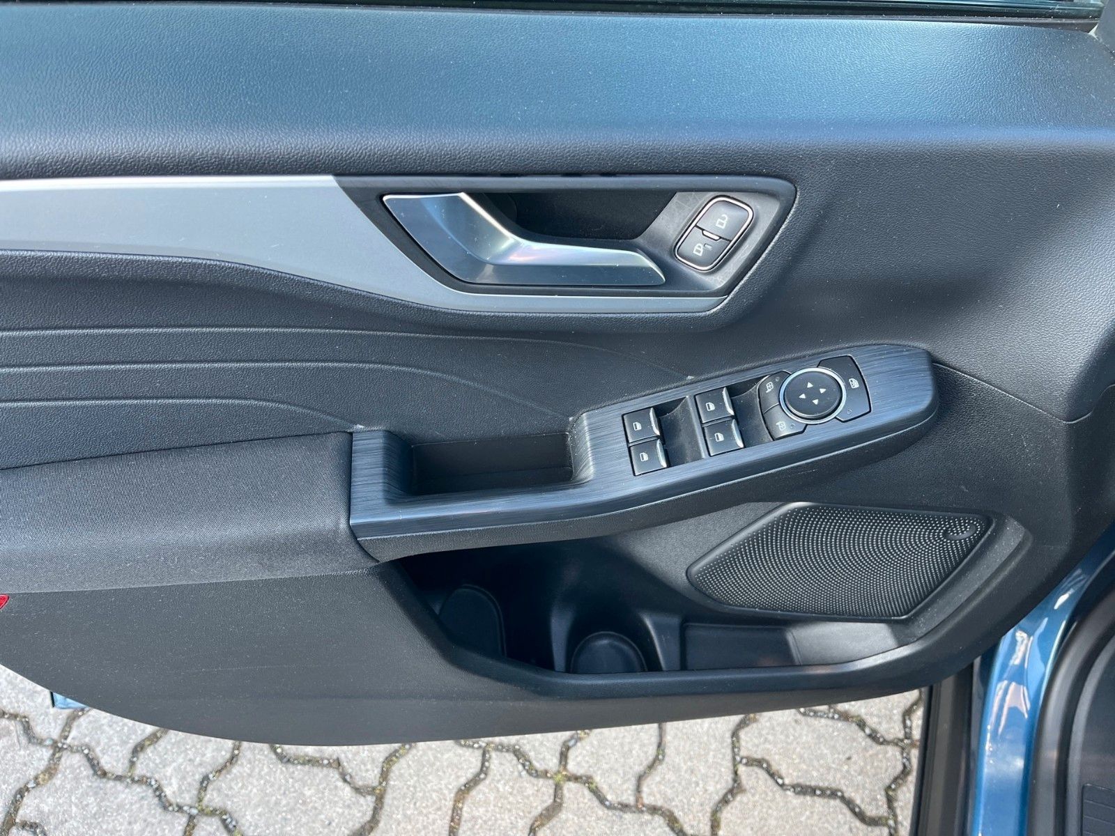 Fahrzeugabbildung Ford Kuga 1.5 EcoBoost Cool & Connect+Navi+DAB+...