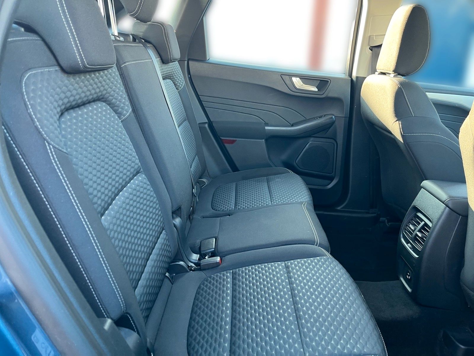 Fahrzeugabbildung Ford Kuga 1.5 EcoBoost Cool & Connect+Navi+DAB+...