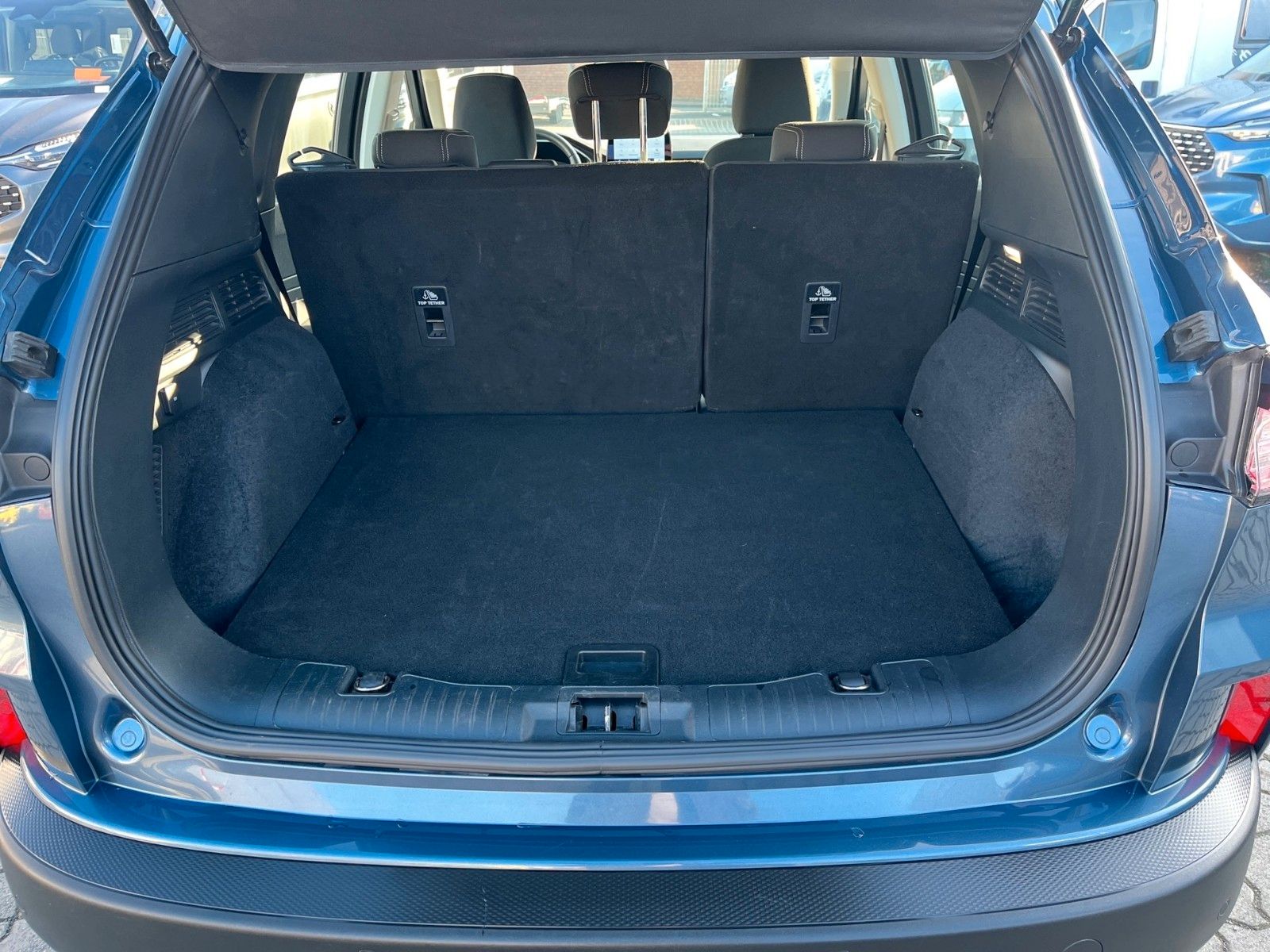 Fahrzeugabbildung Ford Kuga 1.5 EcoBoost Cool & Connect+Navi+DAB+...