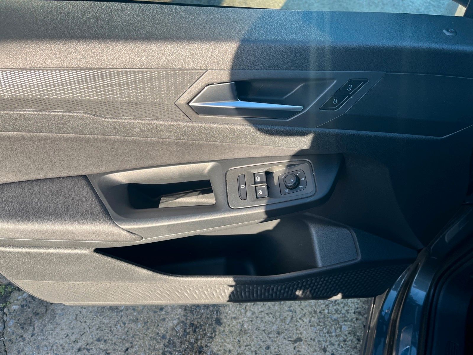 Fahrzeugabbildung Ford Ford G. Connect Tourneo 2.0 EcoBlue *Rollstuhl*+