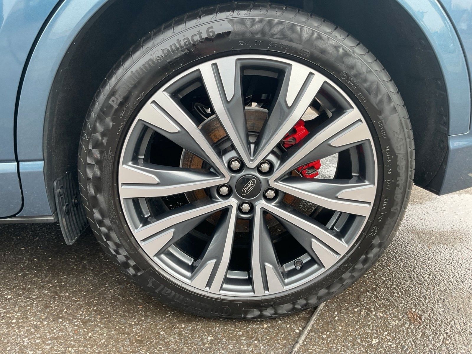 Fahrzeugabbildung Ford Kuga PHEV ST-Line X+ACC+el.AHK+Pano+20"+...