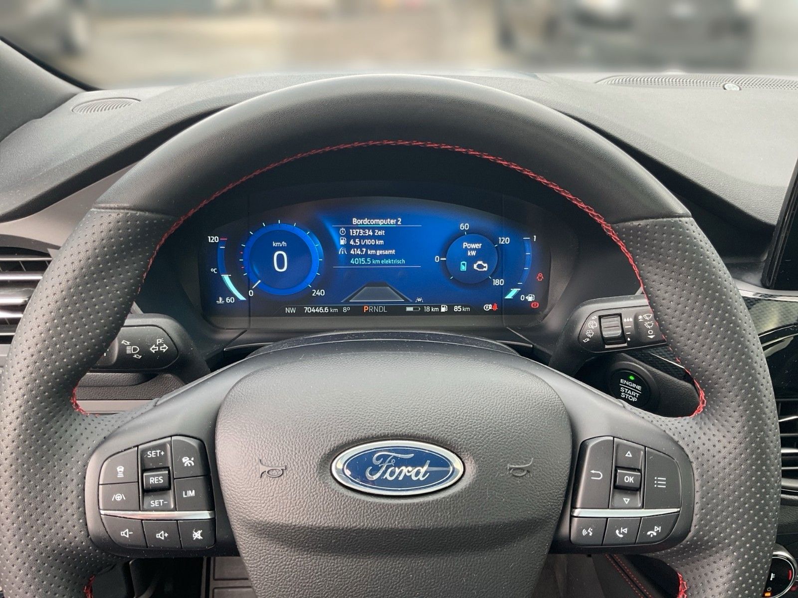 Fahrzeugabbildung Ford Kuga PHEV ST-Line X+ACC+el.AHK+Pano+20"+...