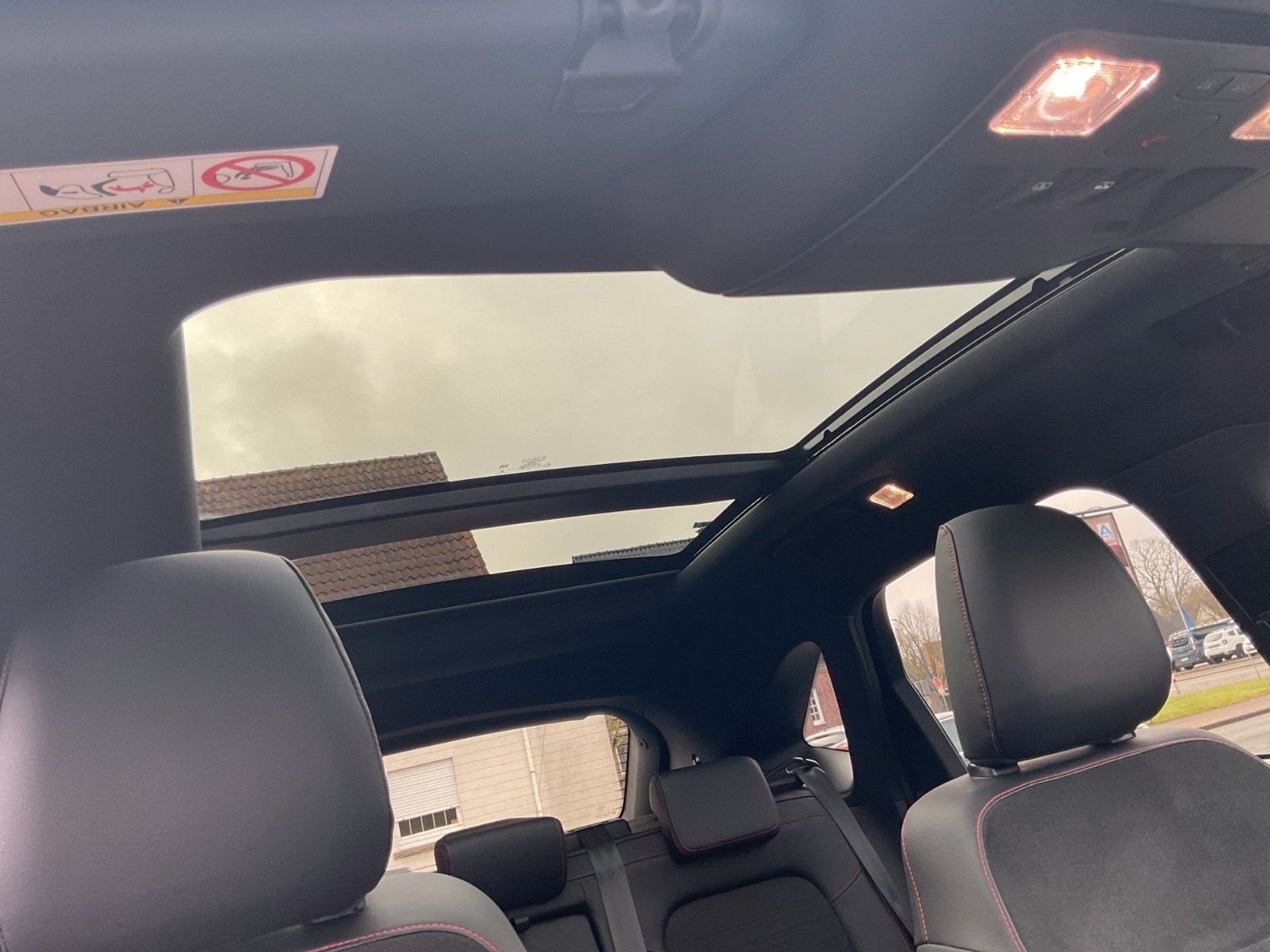 Fahrzeugabbildung Ford Kuga PHEV ST-Line X+ACC+el.AHK+Pano+20"+...