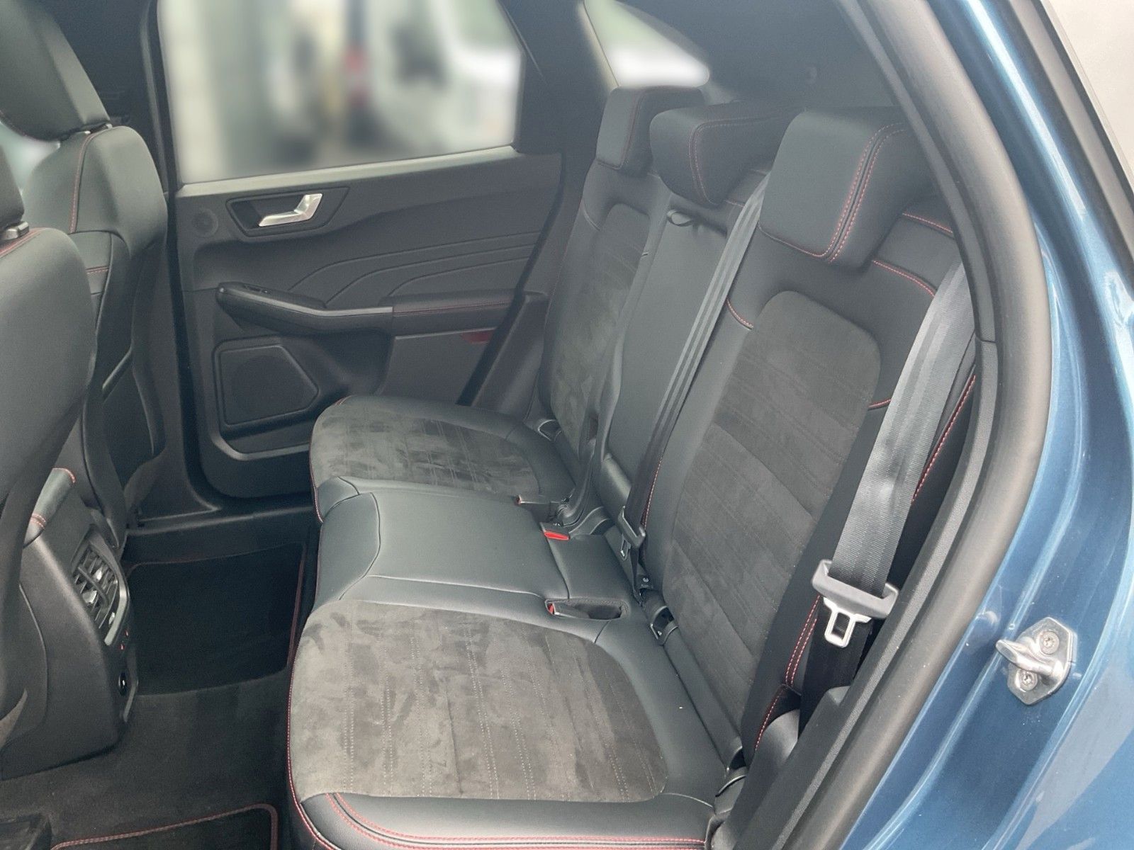 Fahrzeugabbildung Ford Kuga PHEV ST-Line X+ACC+el.AHK+Pano+20"+...