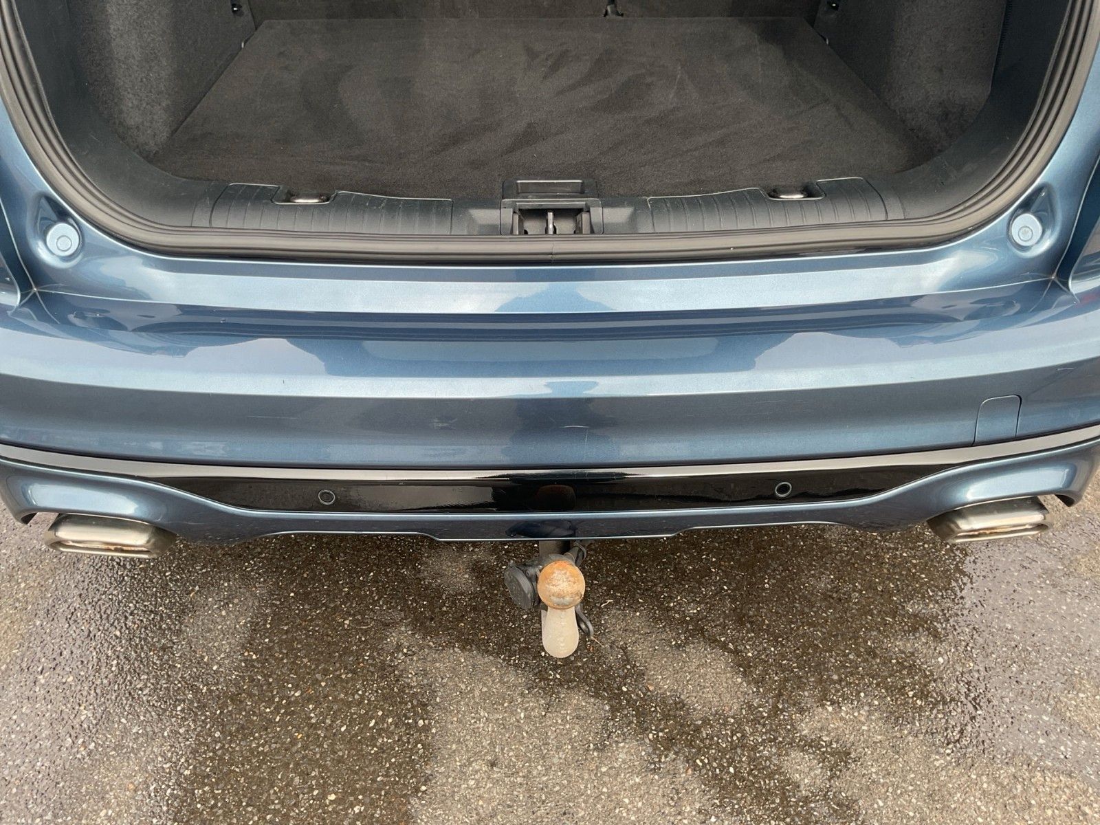 Fahrzeugabbildung Ford Kuga PHEV ST-Line X+ACC+el.AHK+Pano+20"+...