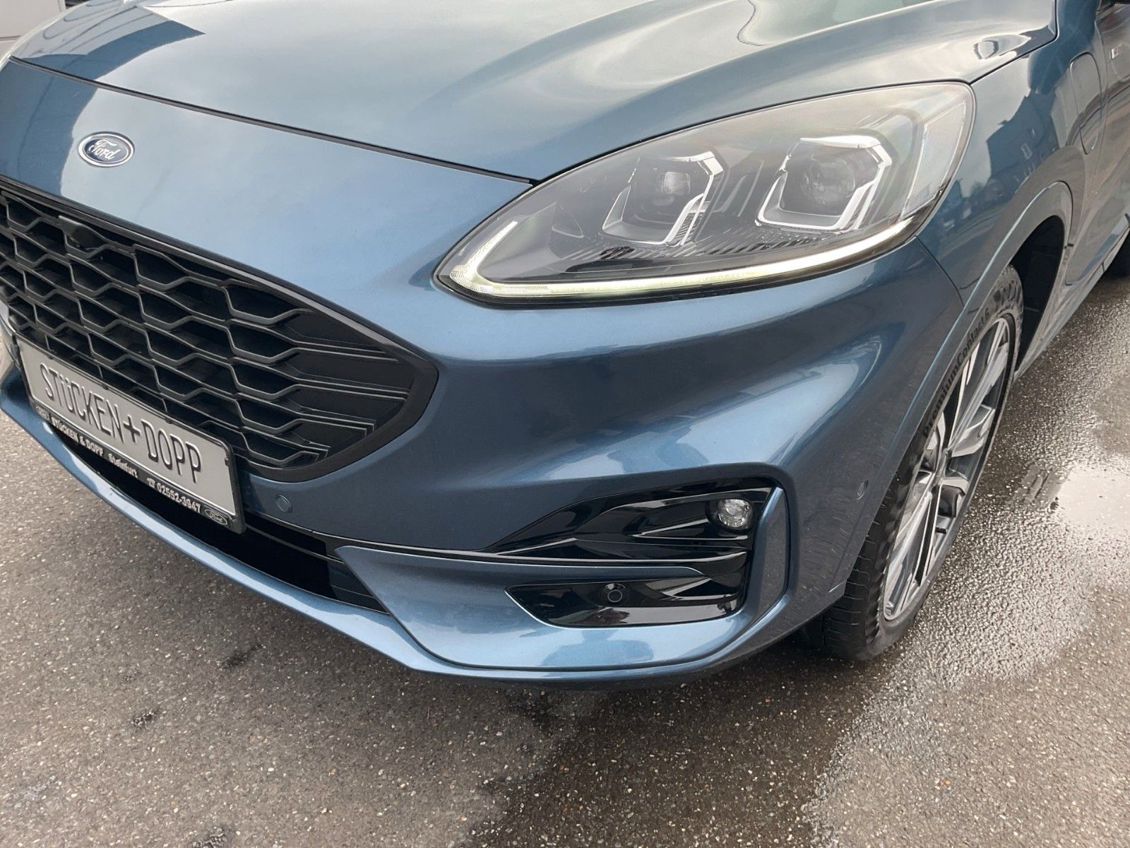 Fahrzeugabbildung Ford Kuga PHEV ST-Line X+ACC+el.AHK+Pano+20"+...