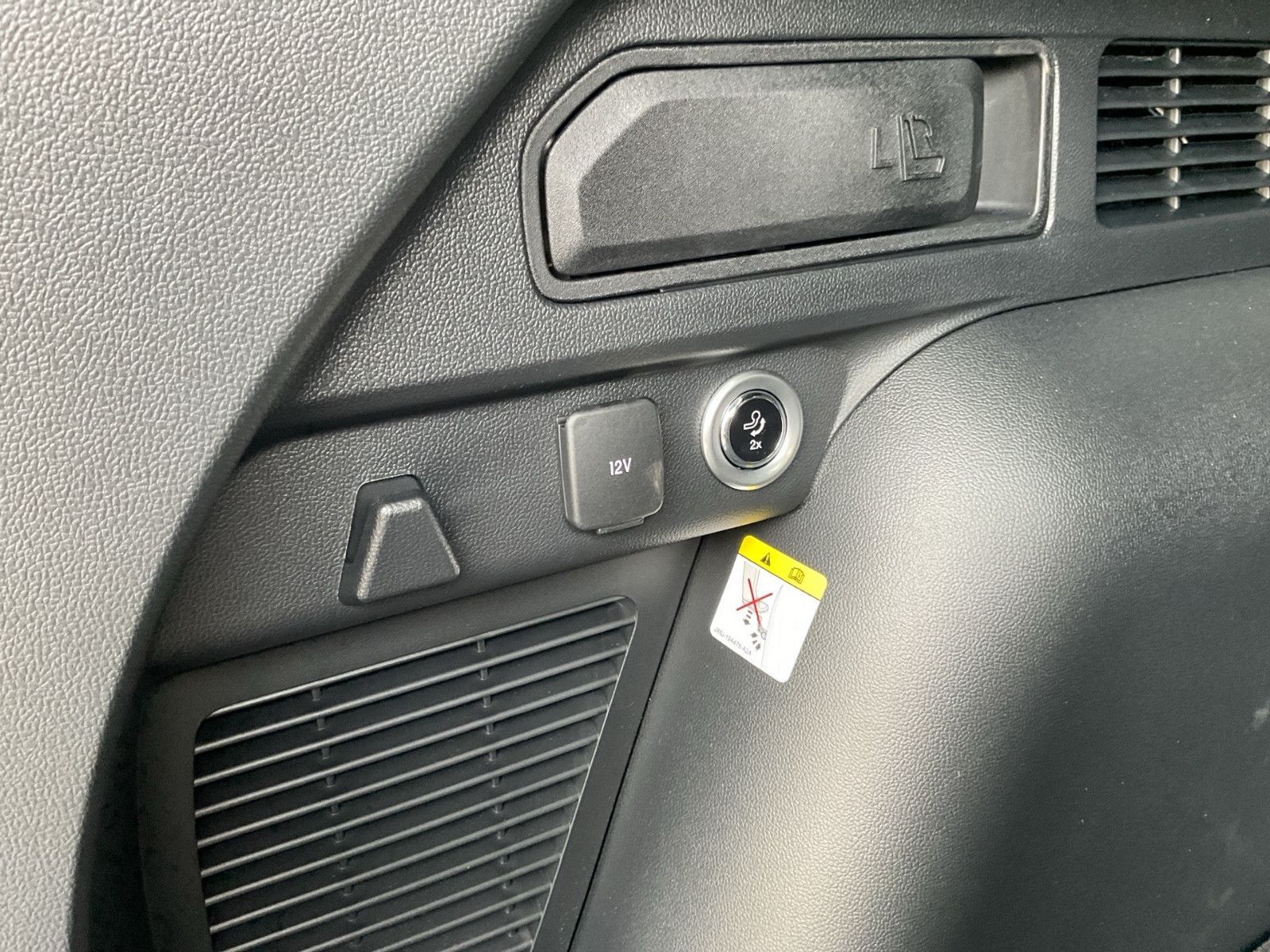 Fahrzeugabbildung Ford Kuga PHEV ST-Line X+ACC+el.AHK+LED+B&O+...