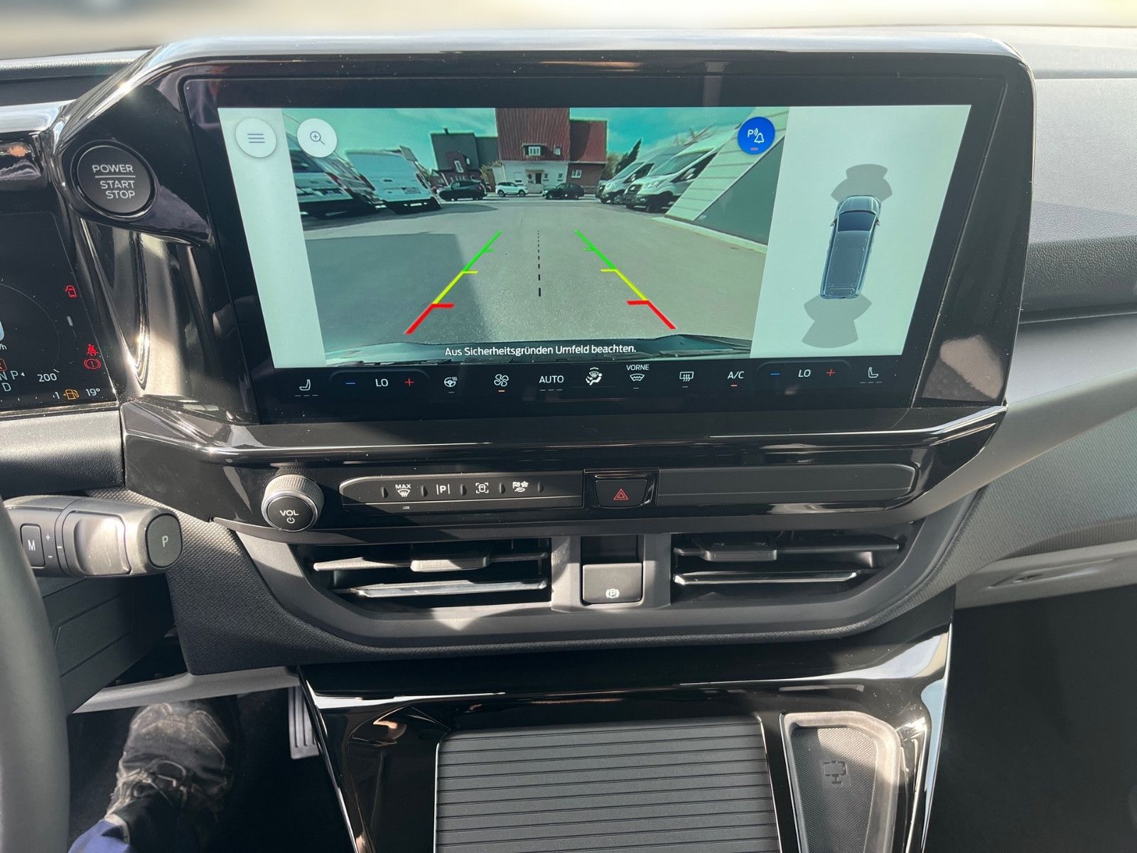 Fahrzeugabbildung Ford Tourneo Custom L1 Aut. Titanium*B&O*ACC*LED*...