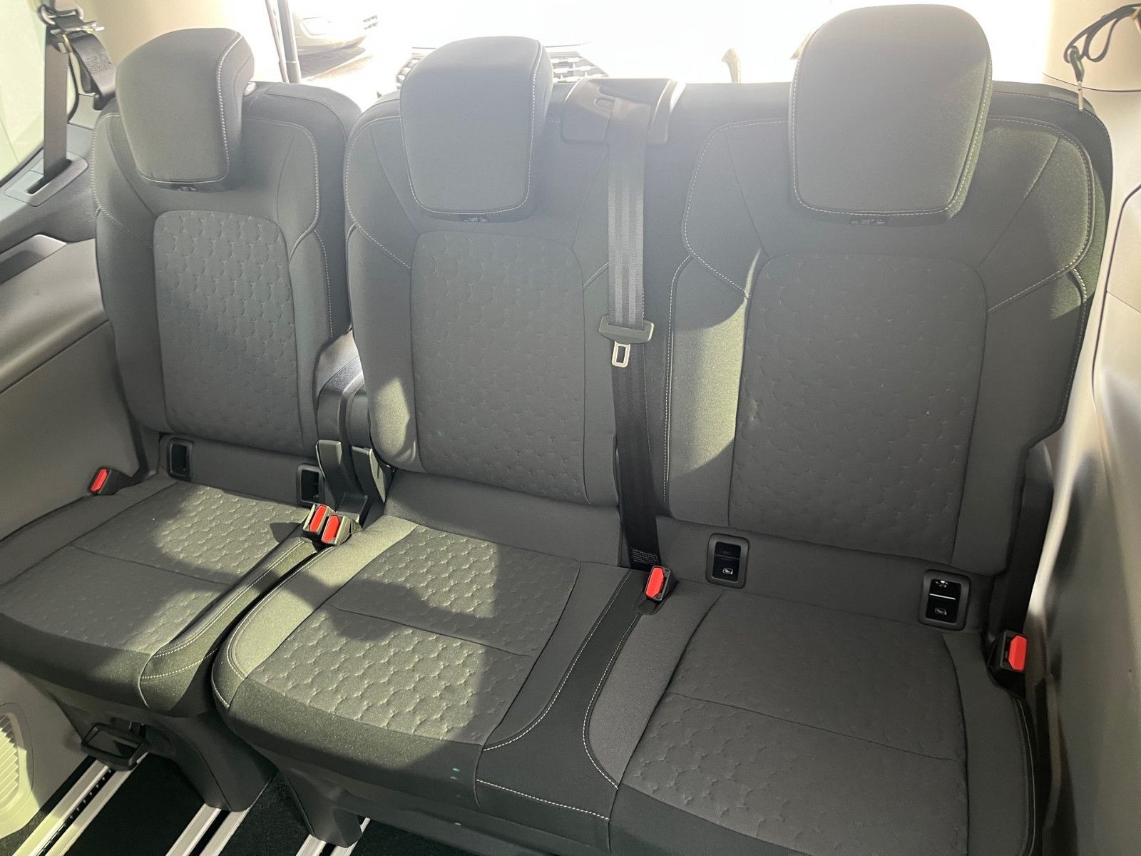 Fahrzeugabbildung Ford Tourneo Custom L1 Aut. Titanium*B&O*ACC*LED*...