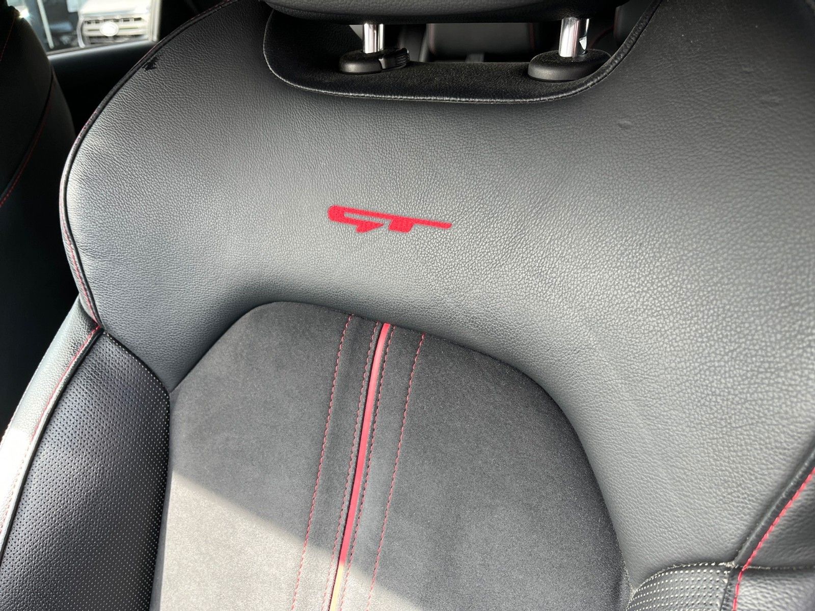 Fahrzeugabbildung Kia ProCeed 1.6 TGDI GT Aut. *LED*ACC*AHK*MEMORY*...