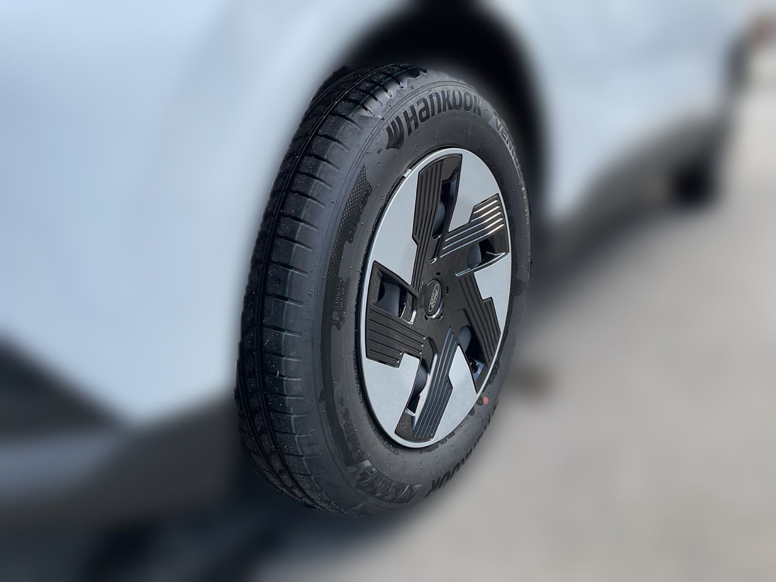 Fahrzeugabbildung Ford Transit Courier BEV Trend 0%-Finanzierung