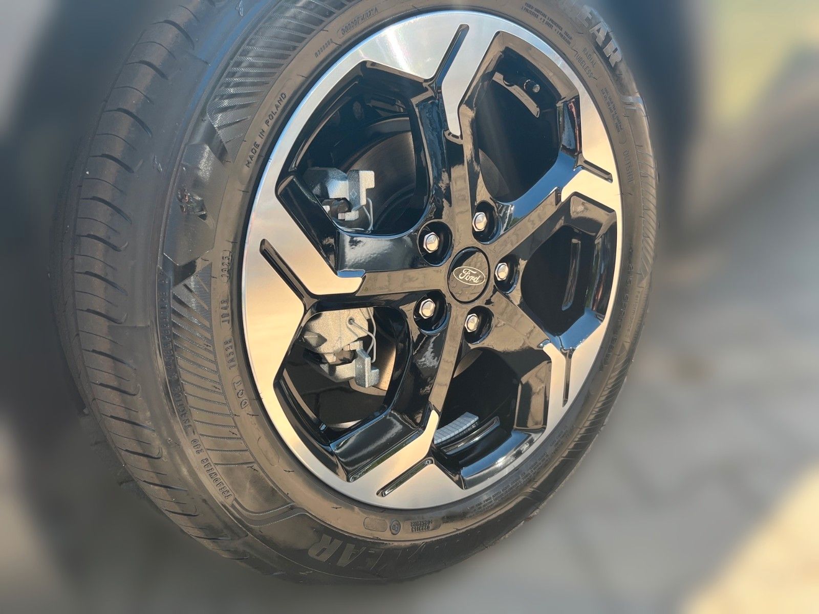 Fahrzeugabbildung Ford Tourneo Courier Active