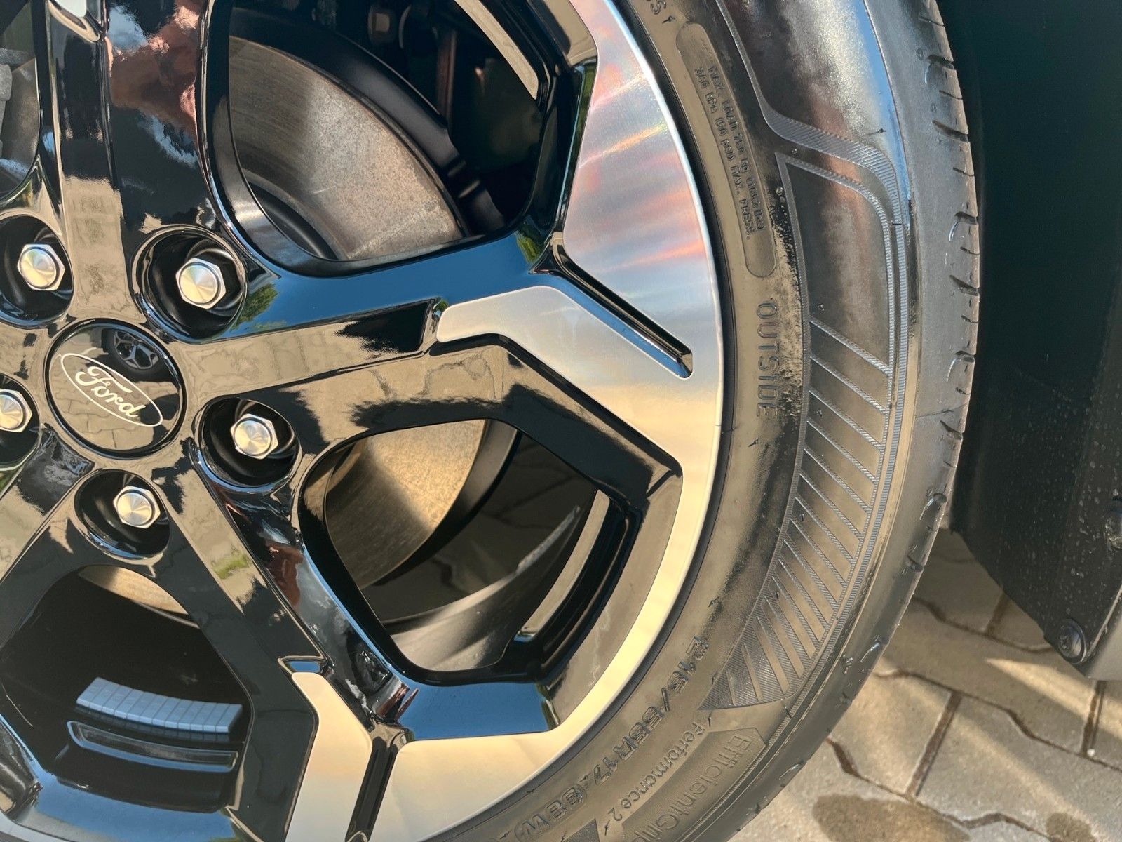 Fahrzeugabbildung Ford Tourneo Courier Active