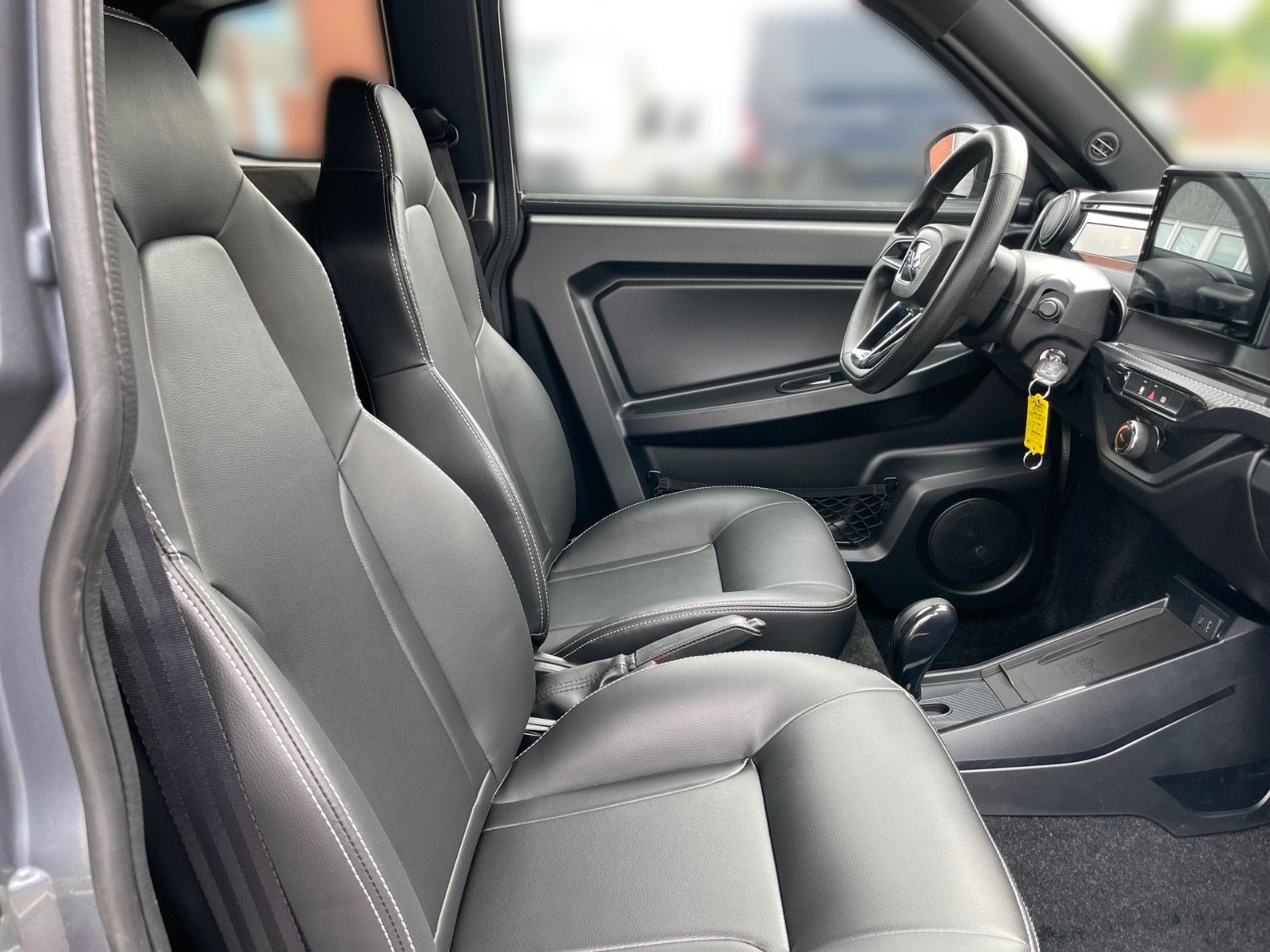 Fahrzeugabbildung Ligier Myli E.pic