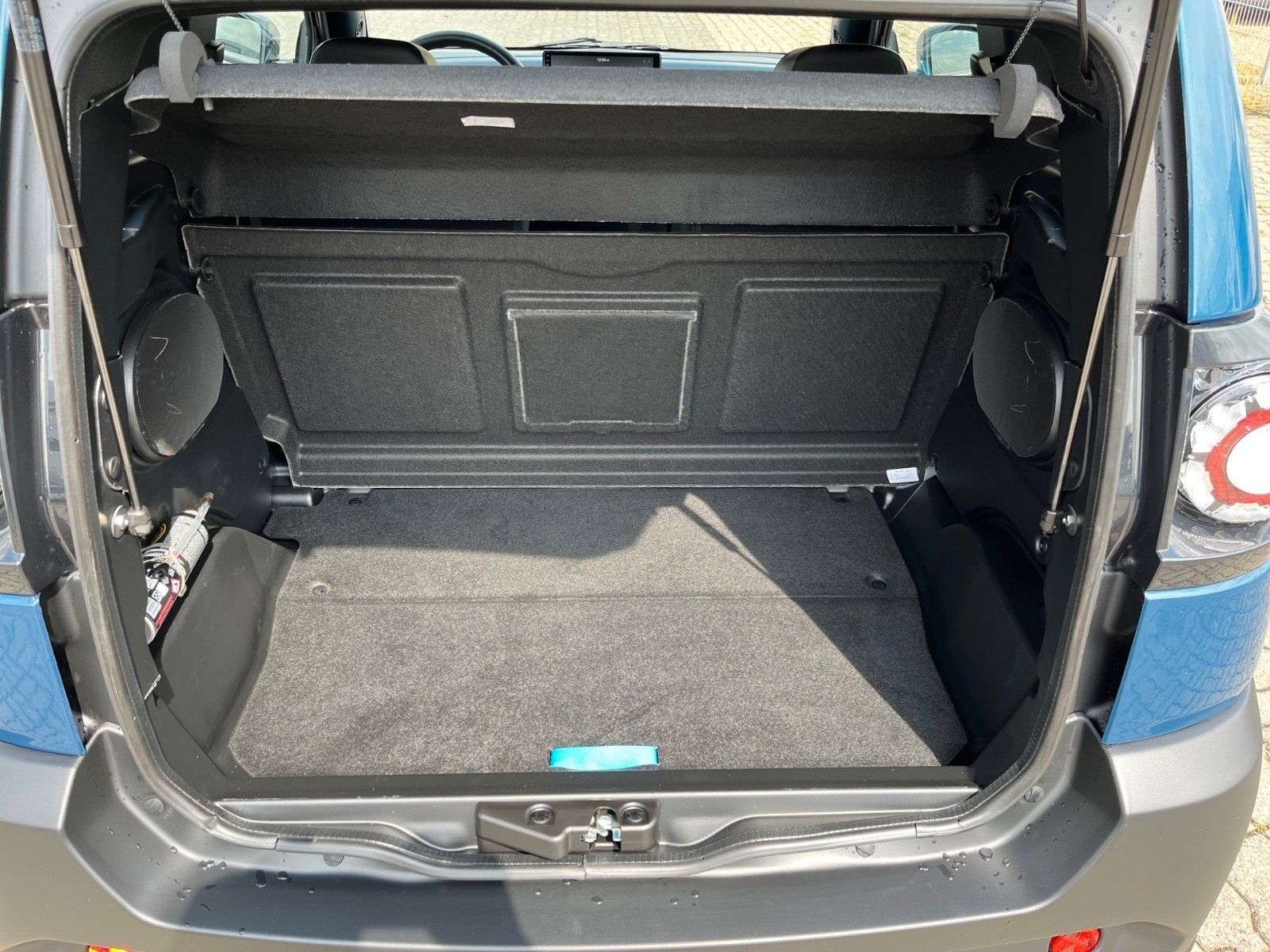 Fahrzeugabbildung Ligier Myli R.ebel