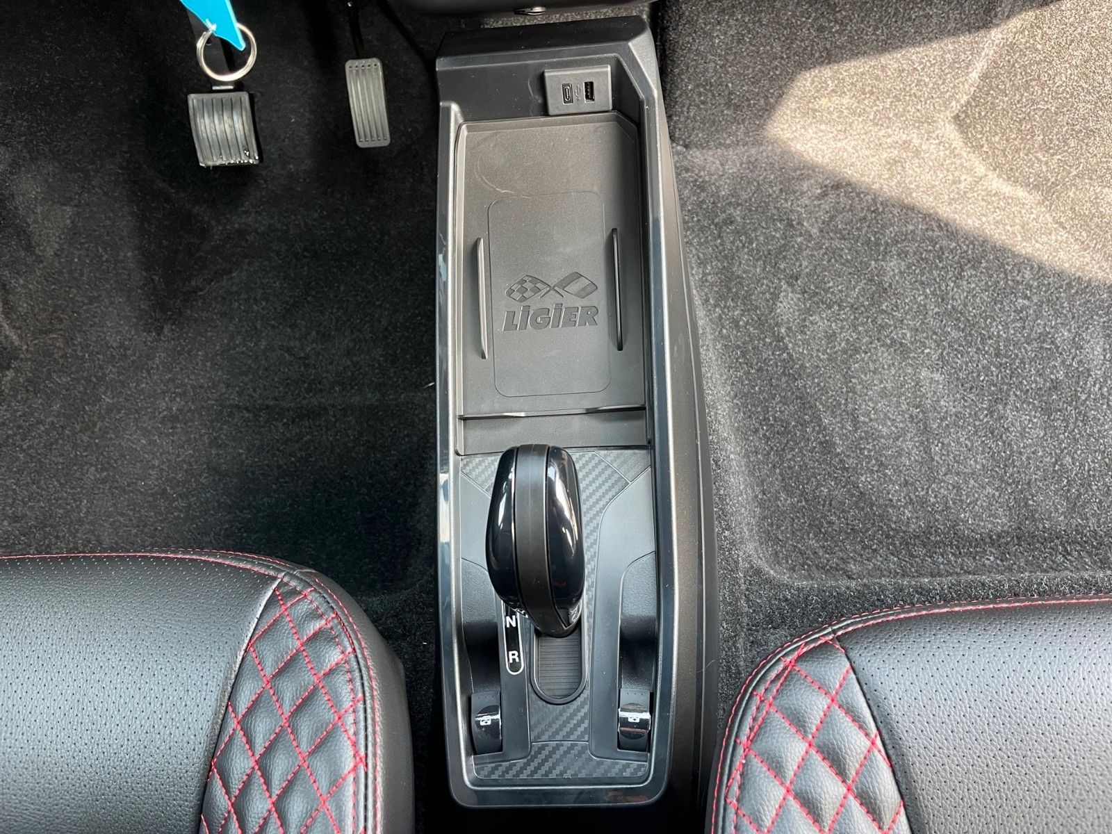 Fahrzeugabbildung Ligier Myli R.ebel