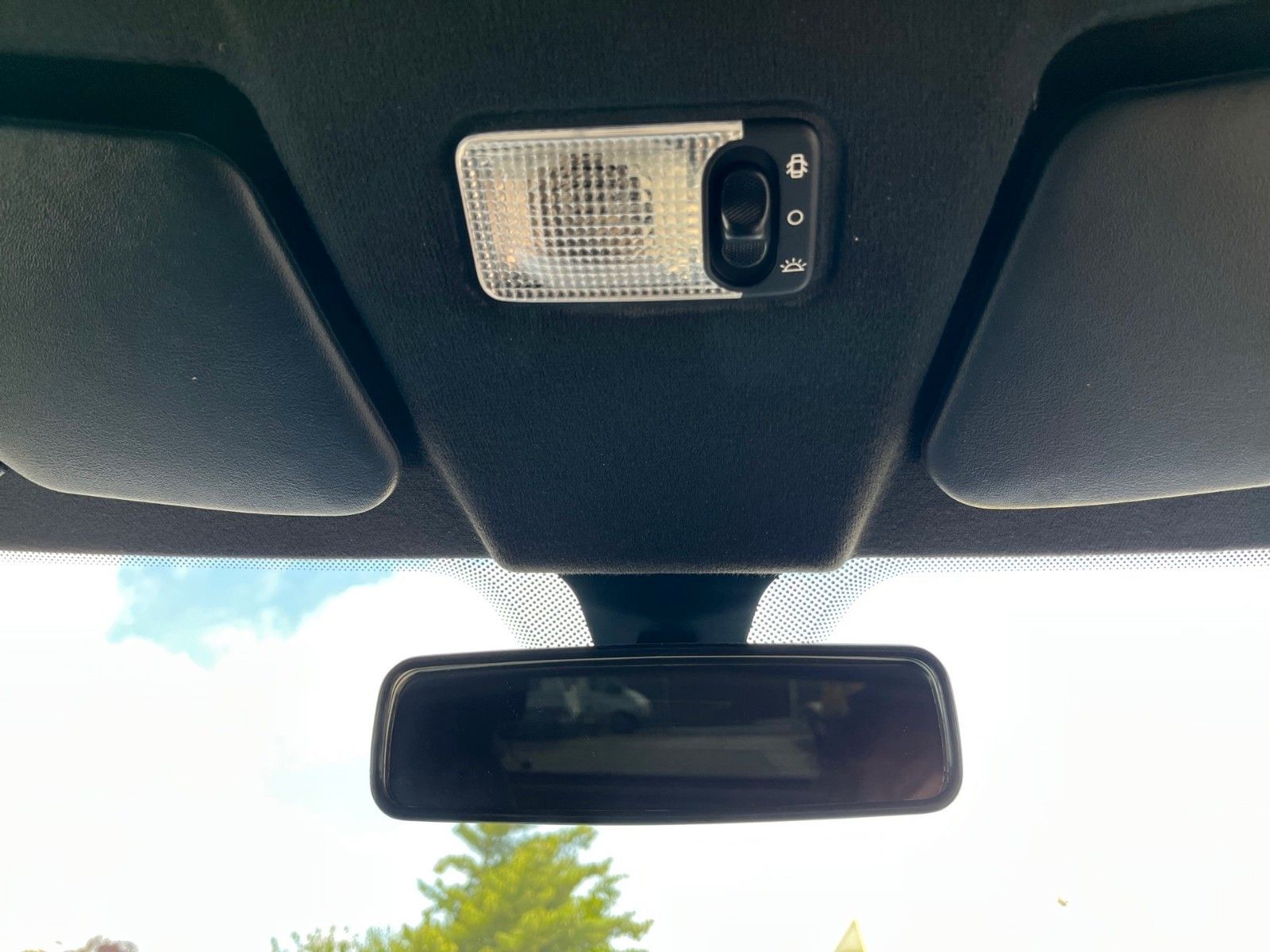 Fahrzeugabbildung Ligier Myli R.ebel