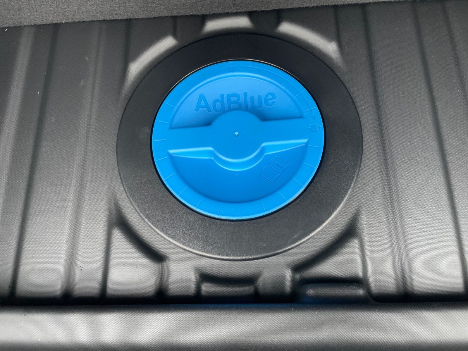 Fahrzeugabbildung Ligier Myli E.pic