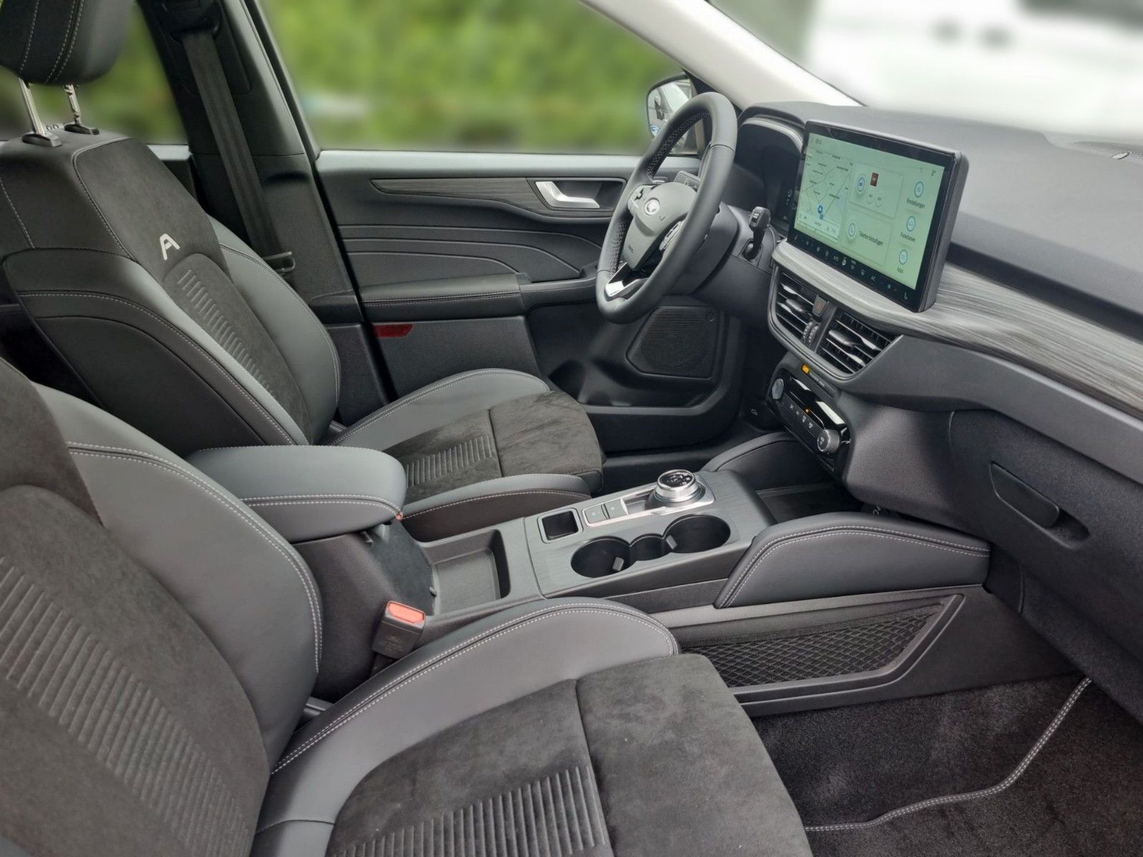 Fahrzeugabbildung Ford Kuga 2.5 PHEV Active X*el.AHK+Matrix+ACC+...