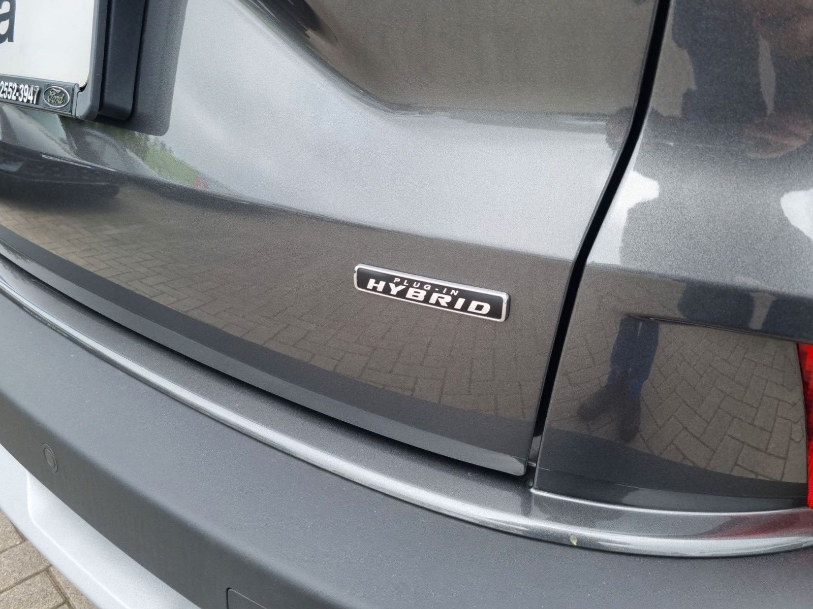 Fahrzeugabbildung Ford Kuga 2.5 PHEV Active X*el.AHK+Matrix+ACC+...