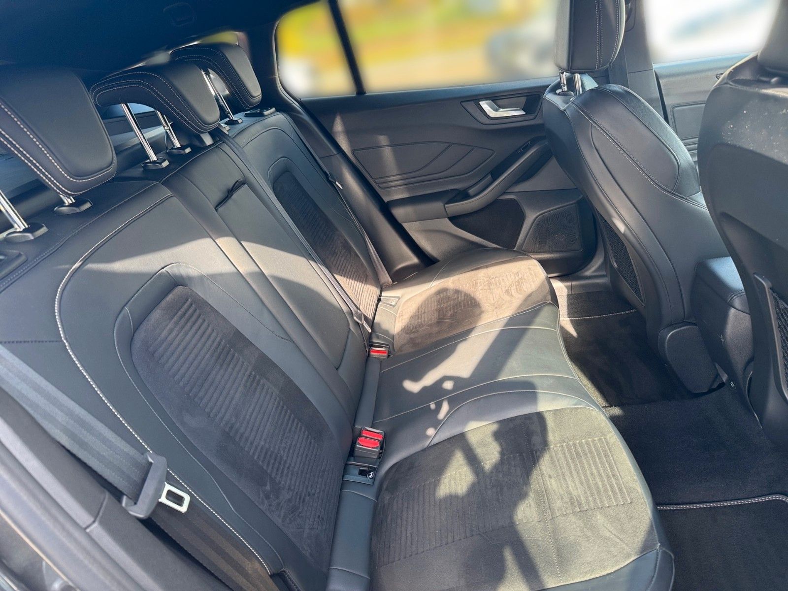 Fahrzeugabbildung Ford Focus Turnier 2.3 EcoBoost ST+Styling-Paket+ACC+