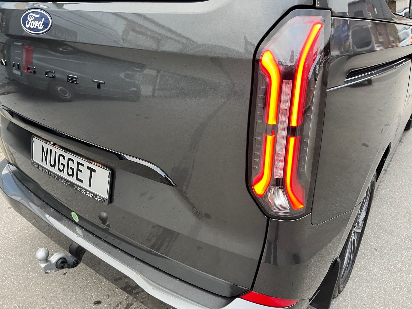 Fahrzeugabbildung Ford Nugget Titanium AD V710 0,99 % Finanzierung