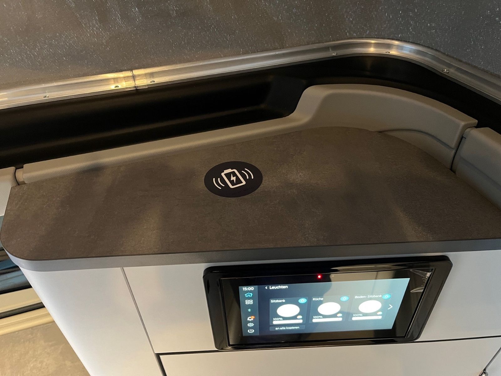 Fahrzeugabbildung Ford Nugget Titanium AD V710 0,99 % Finanzierung