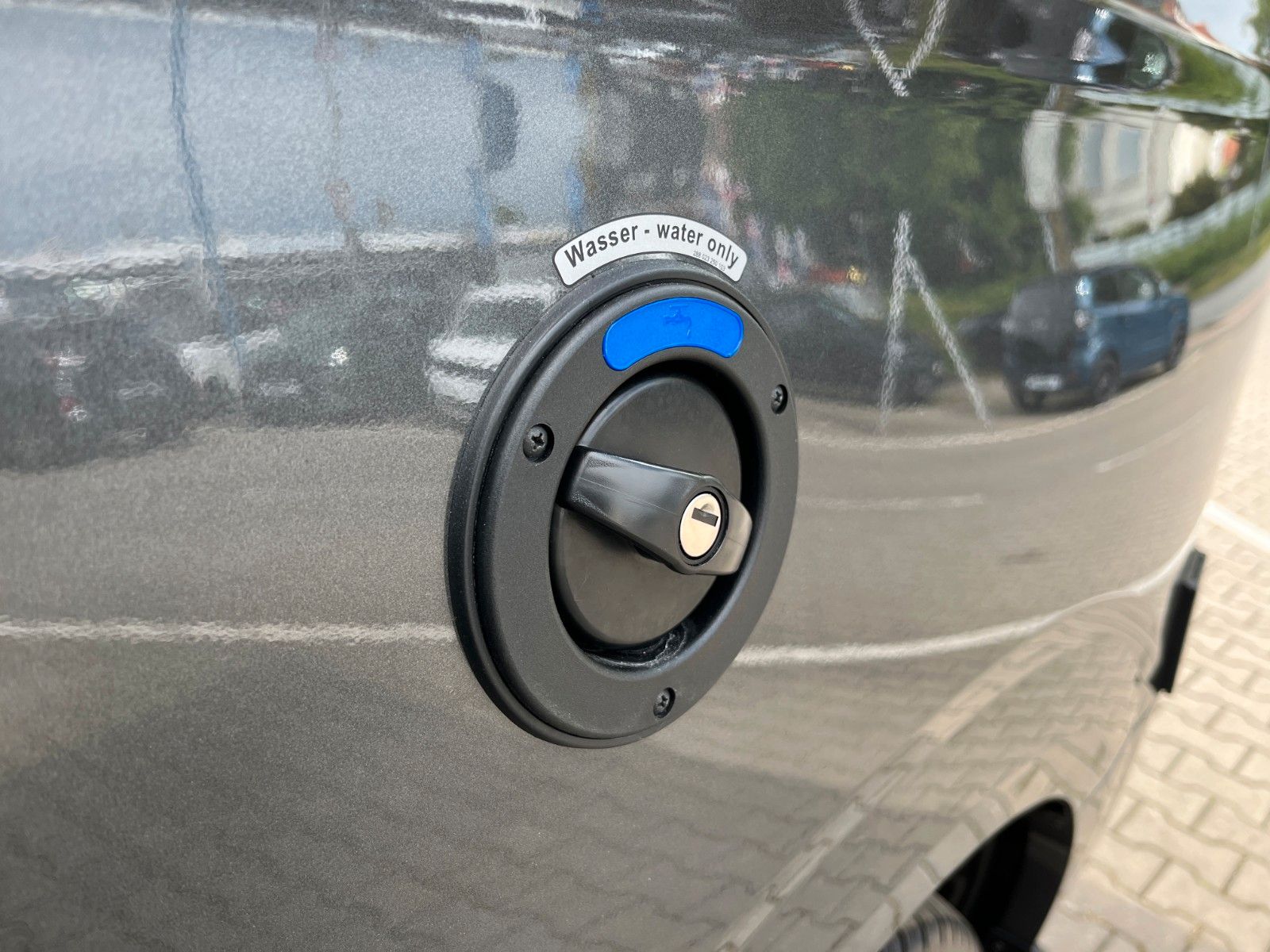 Fahrzeugabbildung Ford Nugget Titanium AD V710 0,99 % Finanzierung