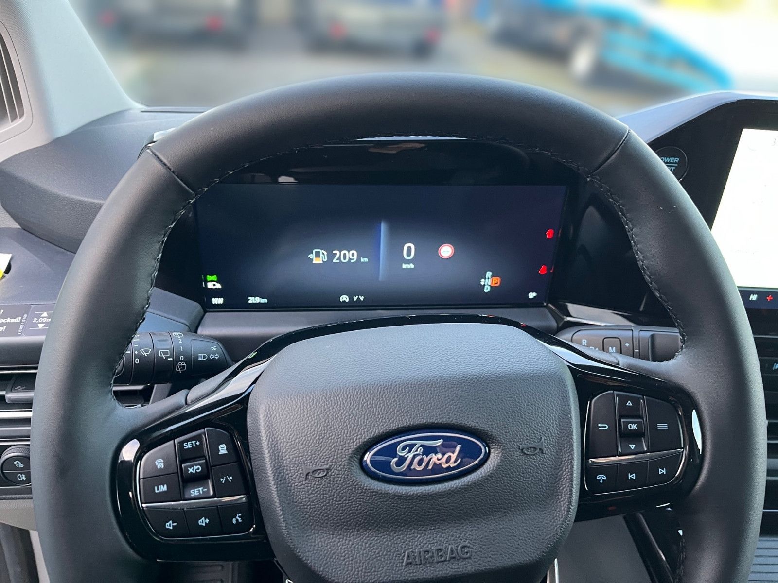 Fahrzeugabbildung Ford Nugget Titanium AD V710 0,99 % Finanzierung