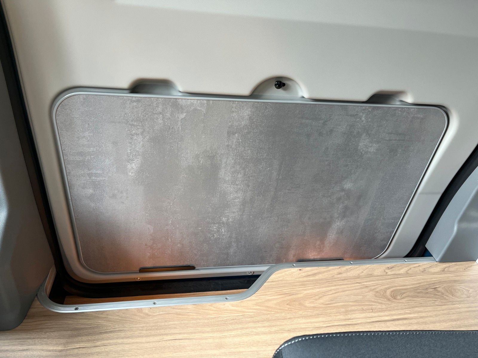 Fahrzeugabbildung Ford Nugget Titanium AD V710 0,99 % Finanzierung